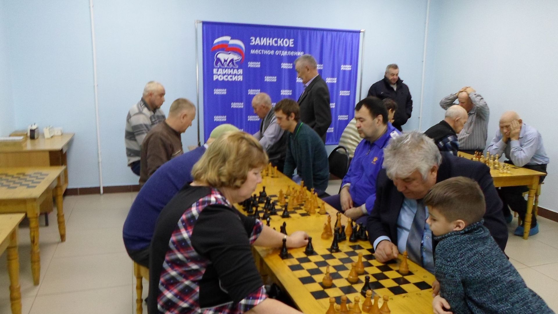 В Заинске прошел открытый турнир по шахматам и шашкам