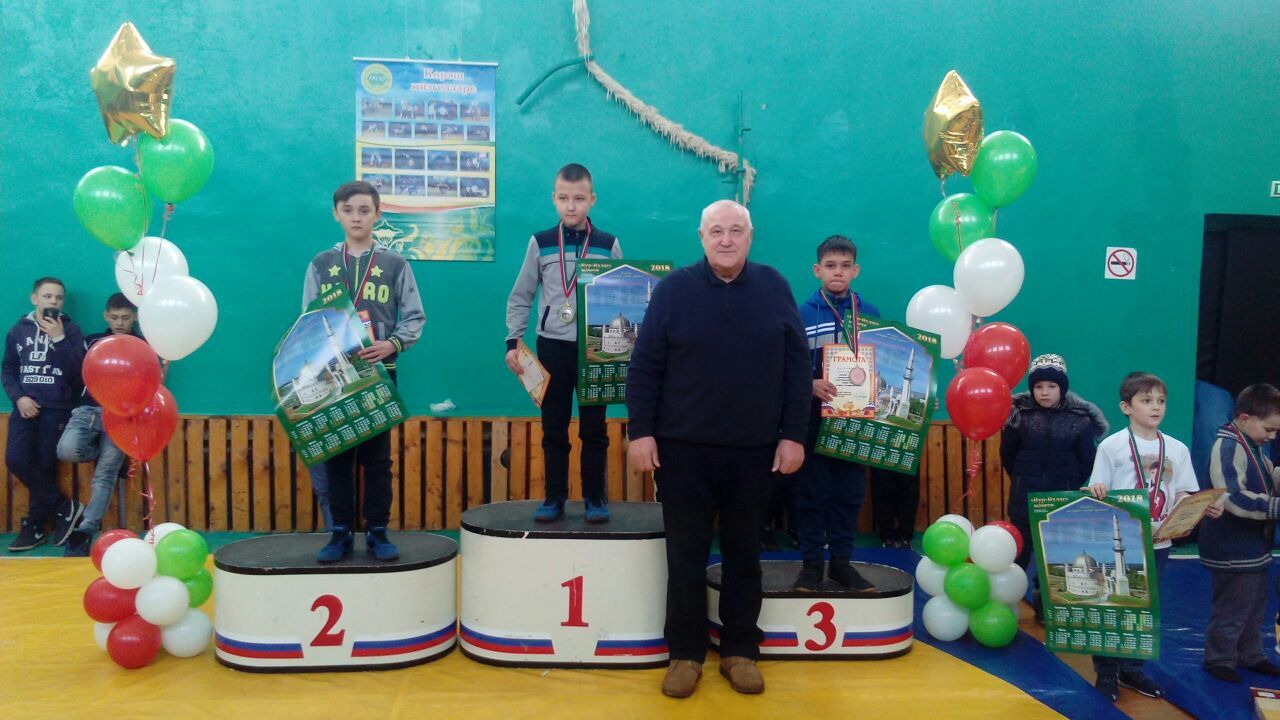 В Заинске прошел XXI Открытый республиканский турнир по көрәш “Аксаринские батыры”