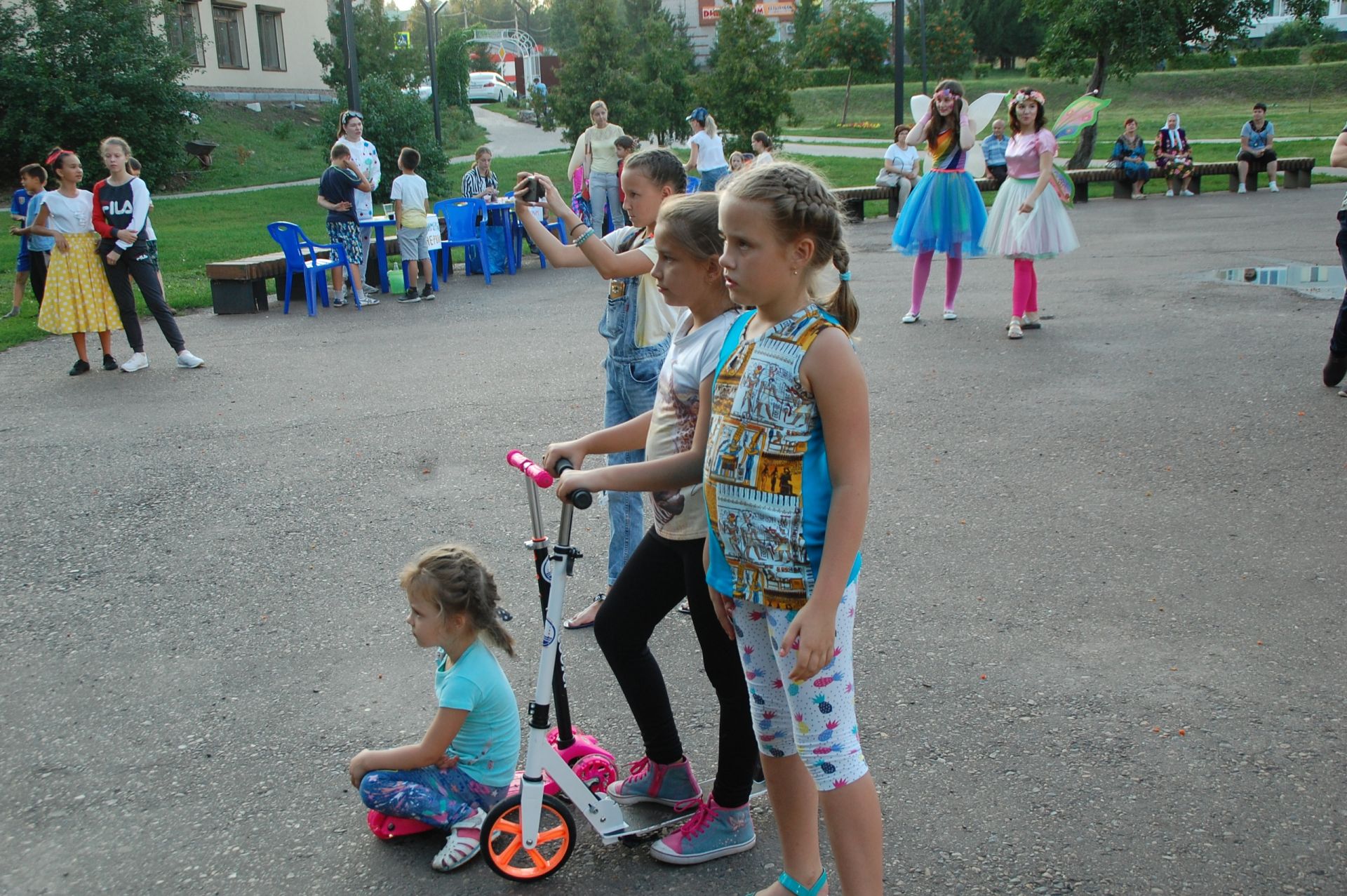 В Заинске прошла благотворительная акция «Помоги собраться в школу»