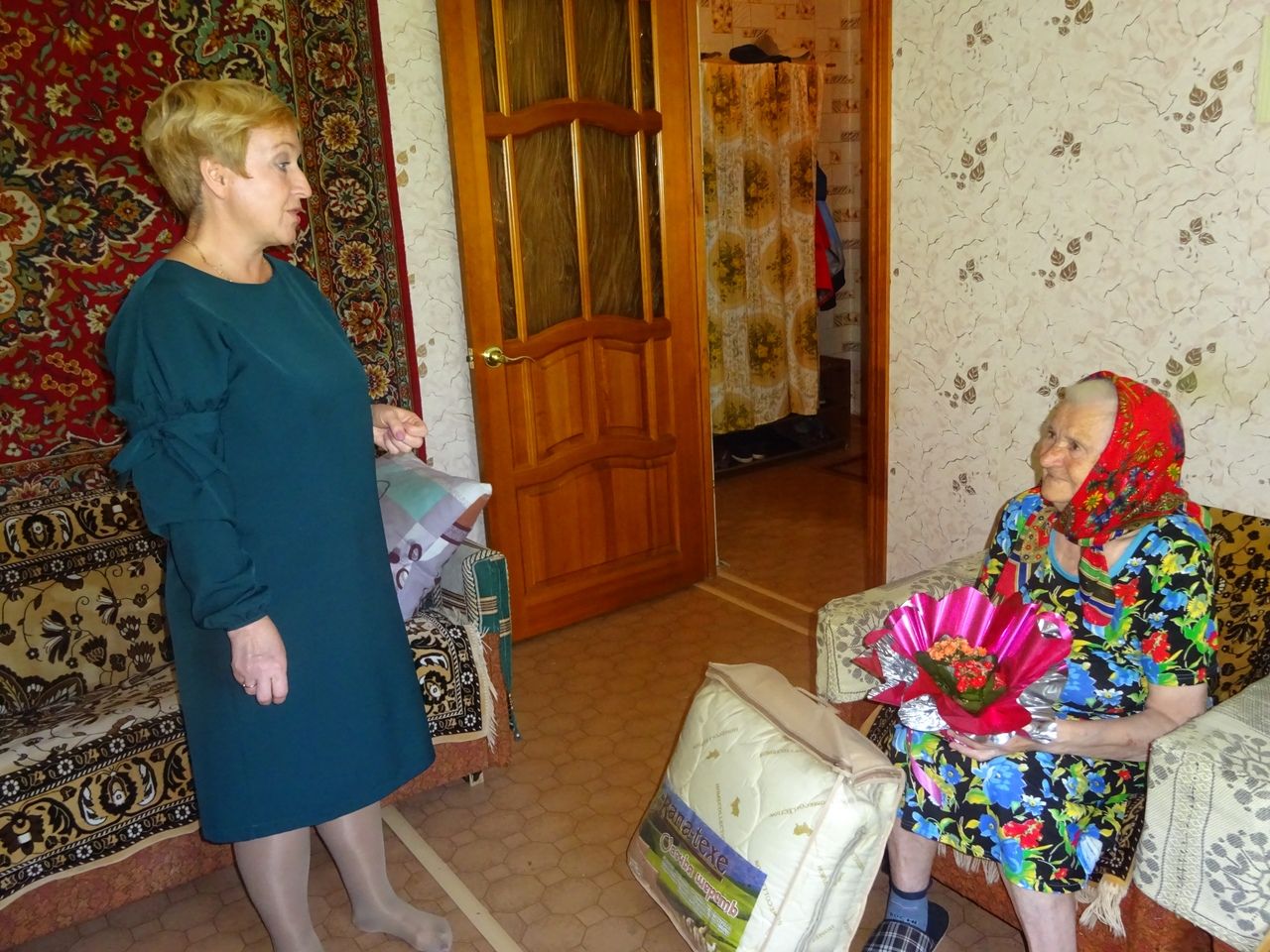 90 лет исполнилось жительнице Заинска Надежде Тороховой