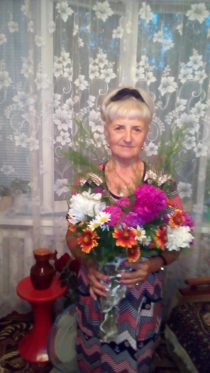 Активная пенсионерка:  «старость меня дома не застанет, так как я всегда в пути»