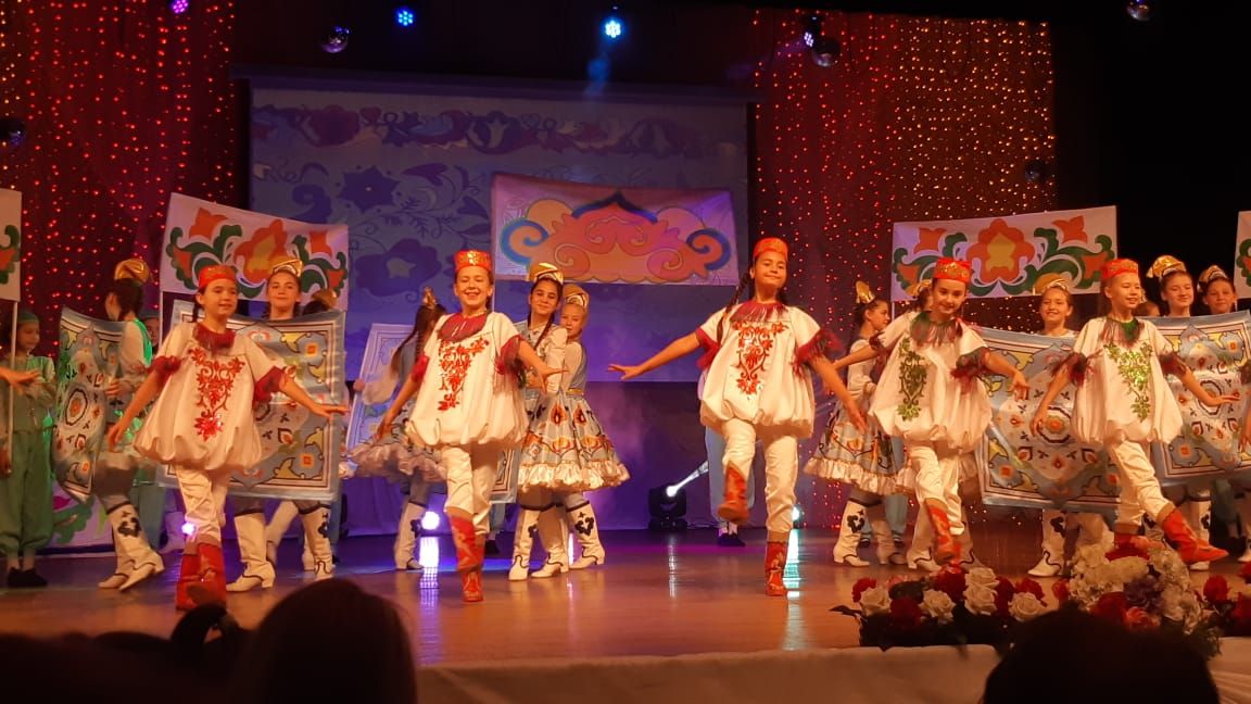 Открытие творческого сезона в Заинске: песня Эдит Пиаф, японский танец и Чарльстон