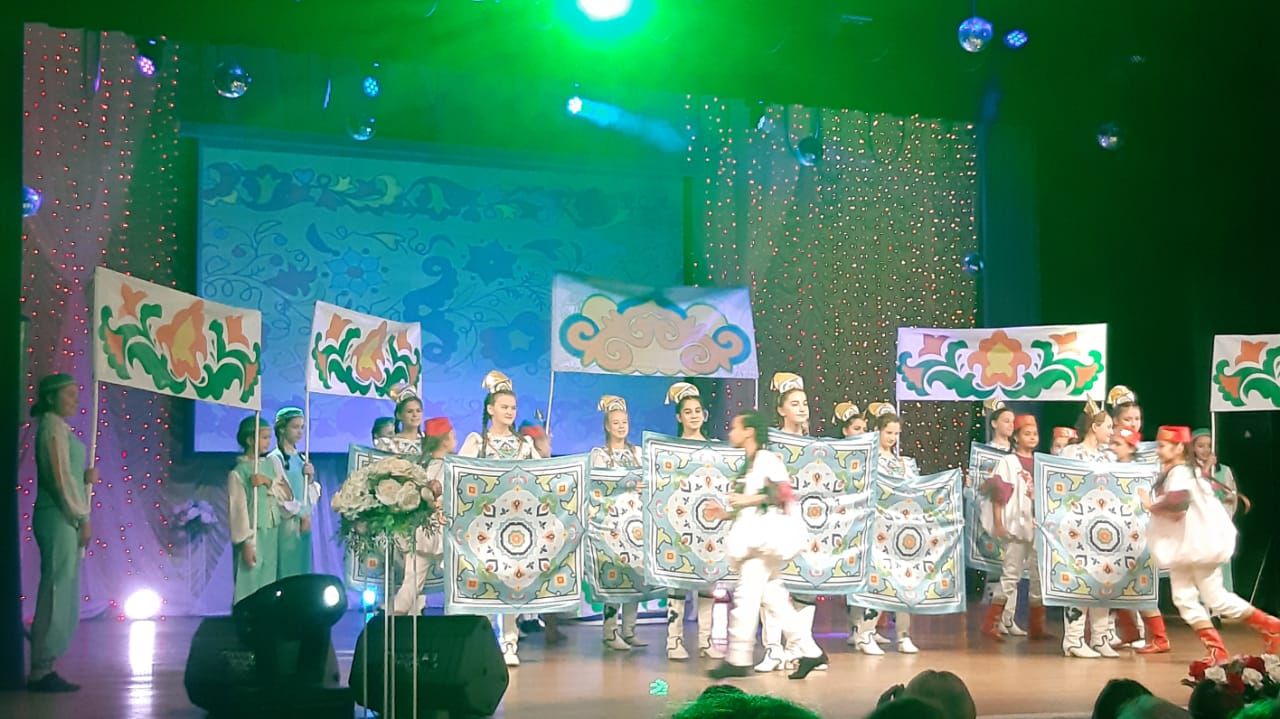 Открытие творческого сезона в Заинске: песня Эдит Пиаф, японский танец и Чарльстон