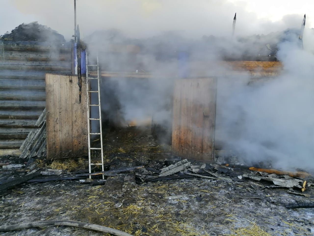 Неосторожное обращение с огнем стало причиной пожара в Заинском районе