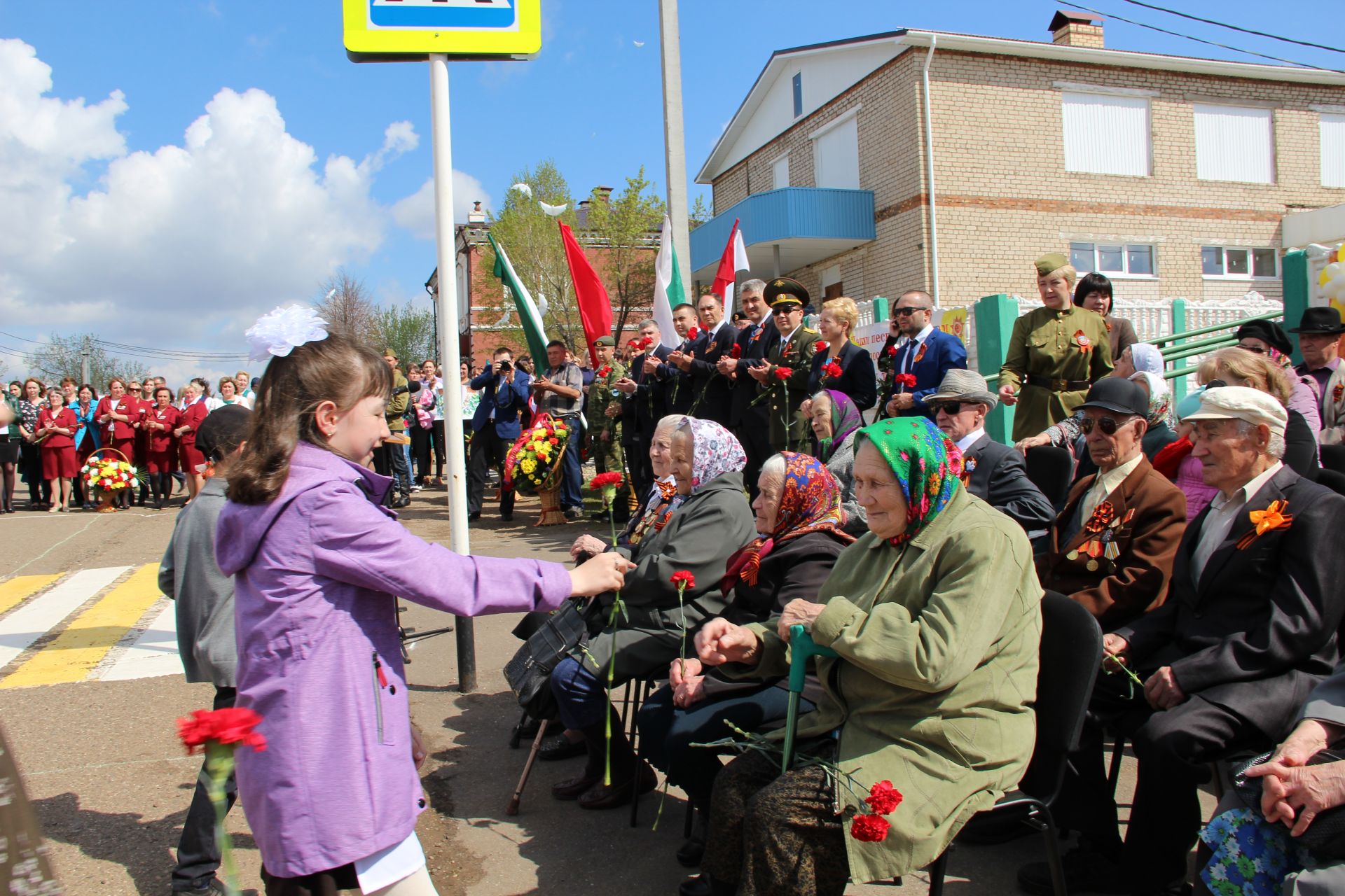 В Заинске-2 прошел митинг, посвященный Дню Победы&nbsp;