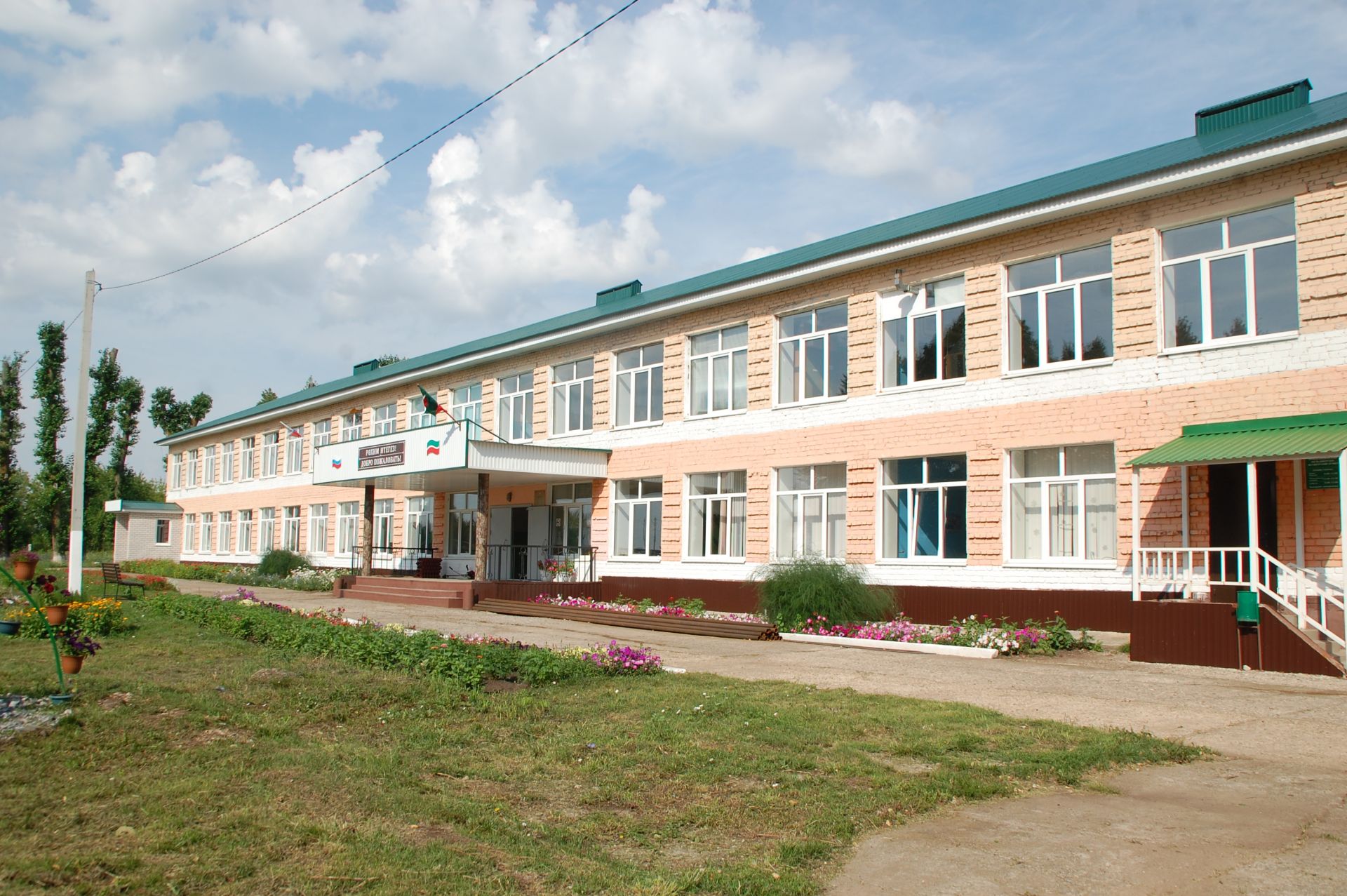 В сельских школах Заинского района продолжается ремонт