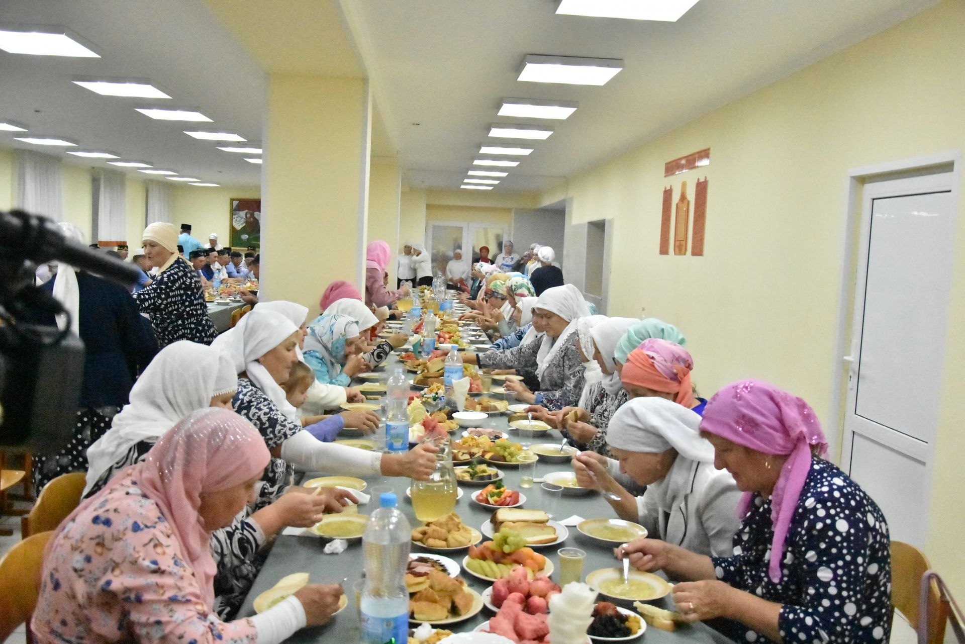 Муфтий Татарстана на благотворительном ужине в Заинске: «Путь в рай дается бесплатно» 