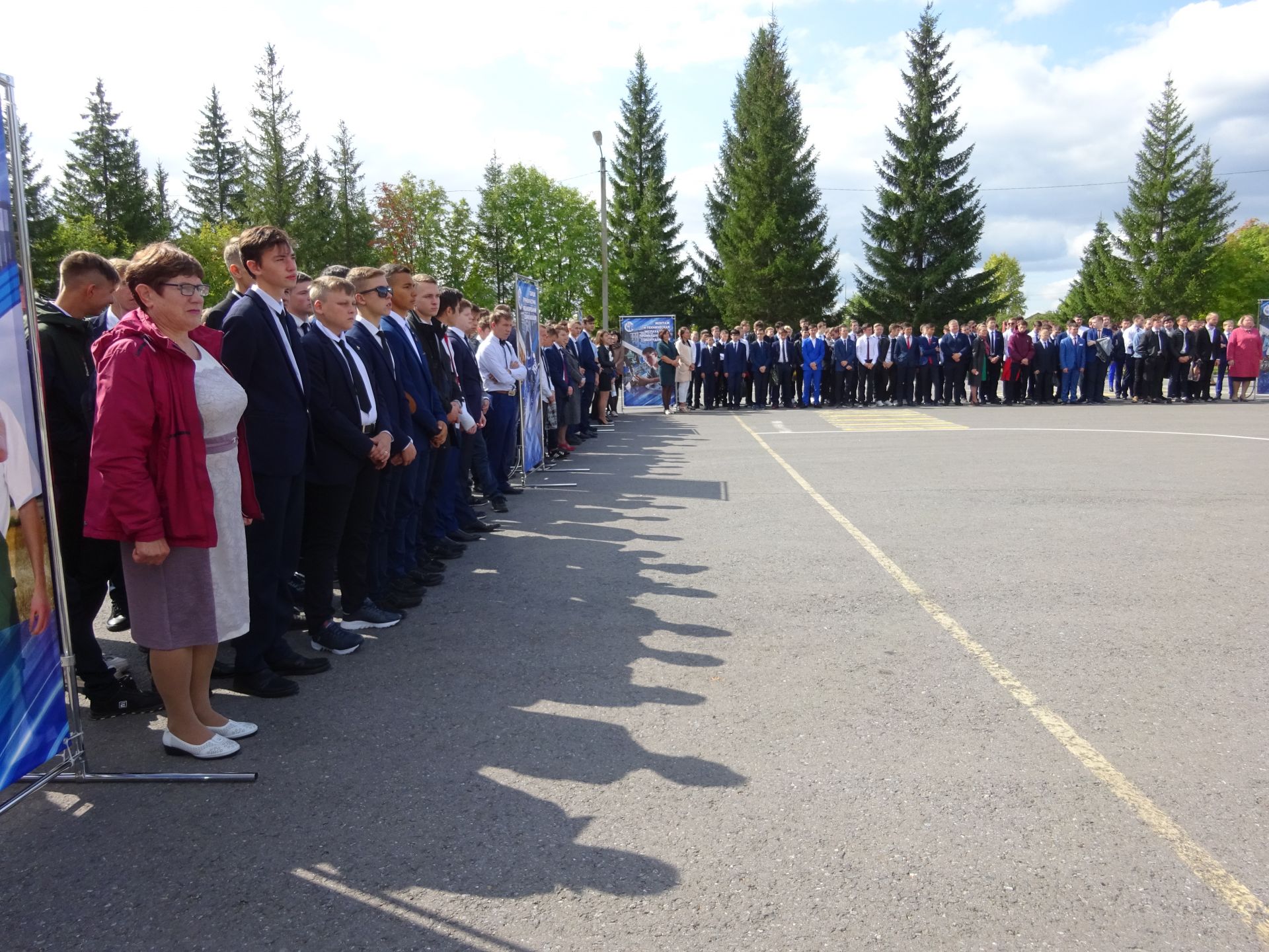 В Заинском политехническом колледже с началом учебного года поздравили 165 первокурсников