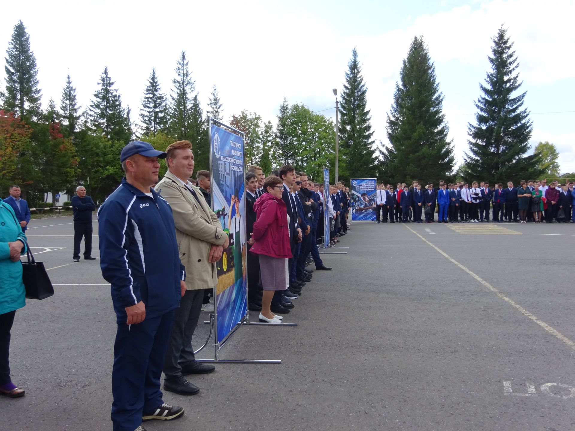 В Заинском политехническом колледже с началом учебного года поздравили 165 первокурсников