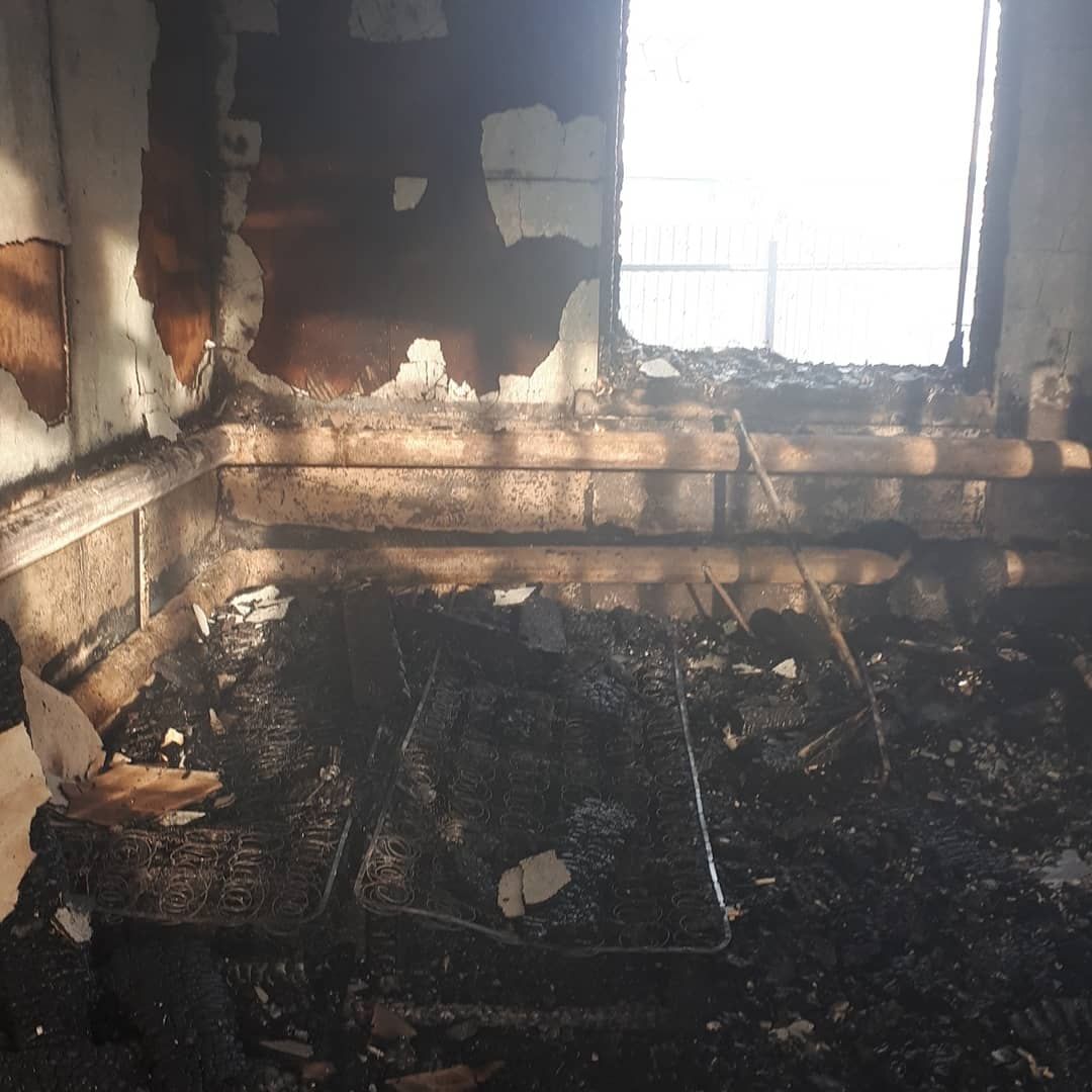 Пожар полностью уничтожил дом и баню в Заинском районе
