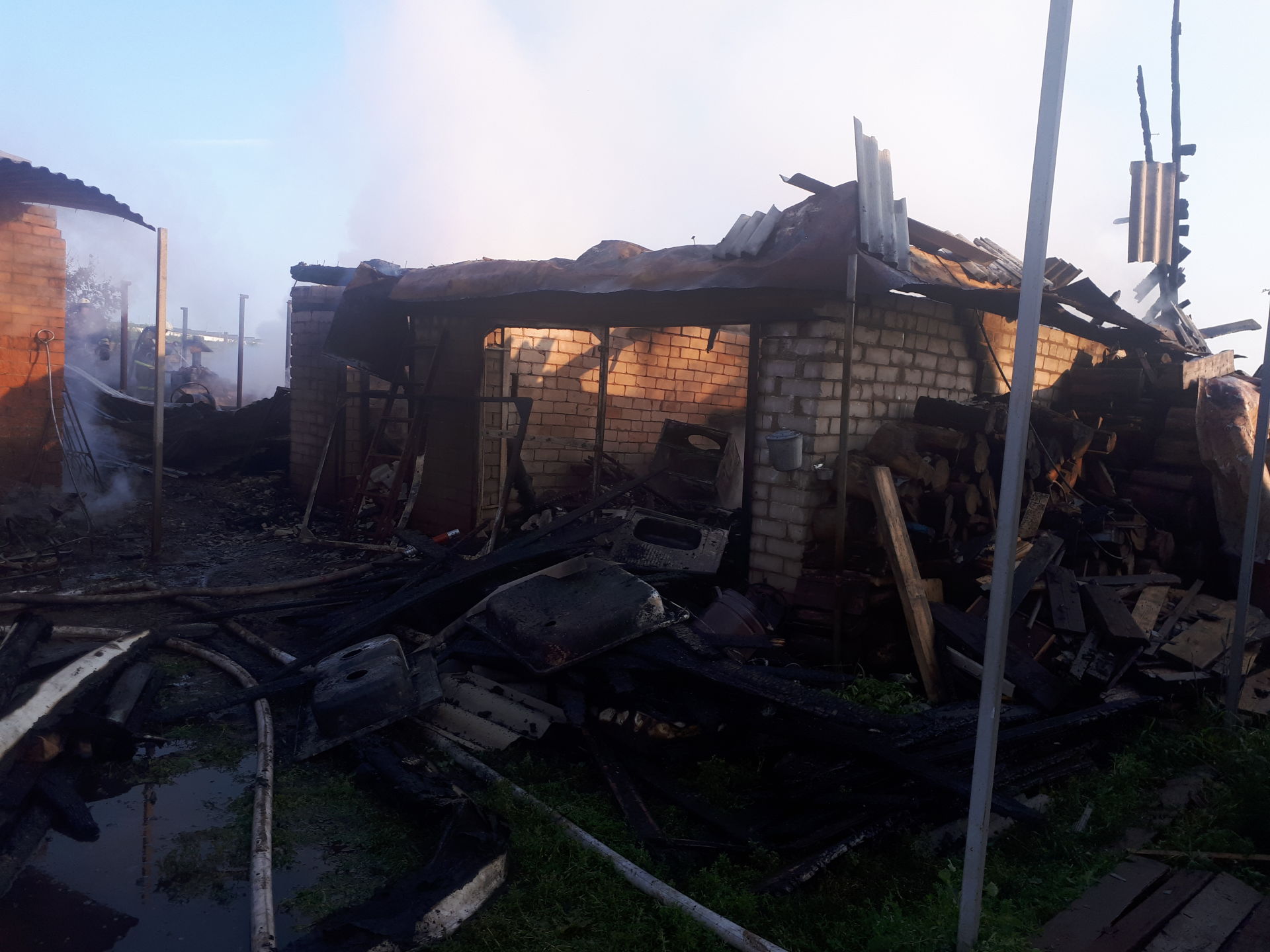 Ночью в одной из деревень Заинского района произошел пожар