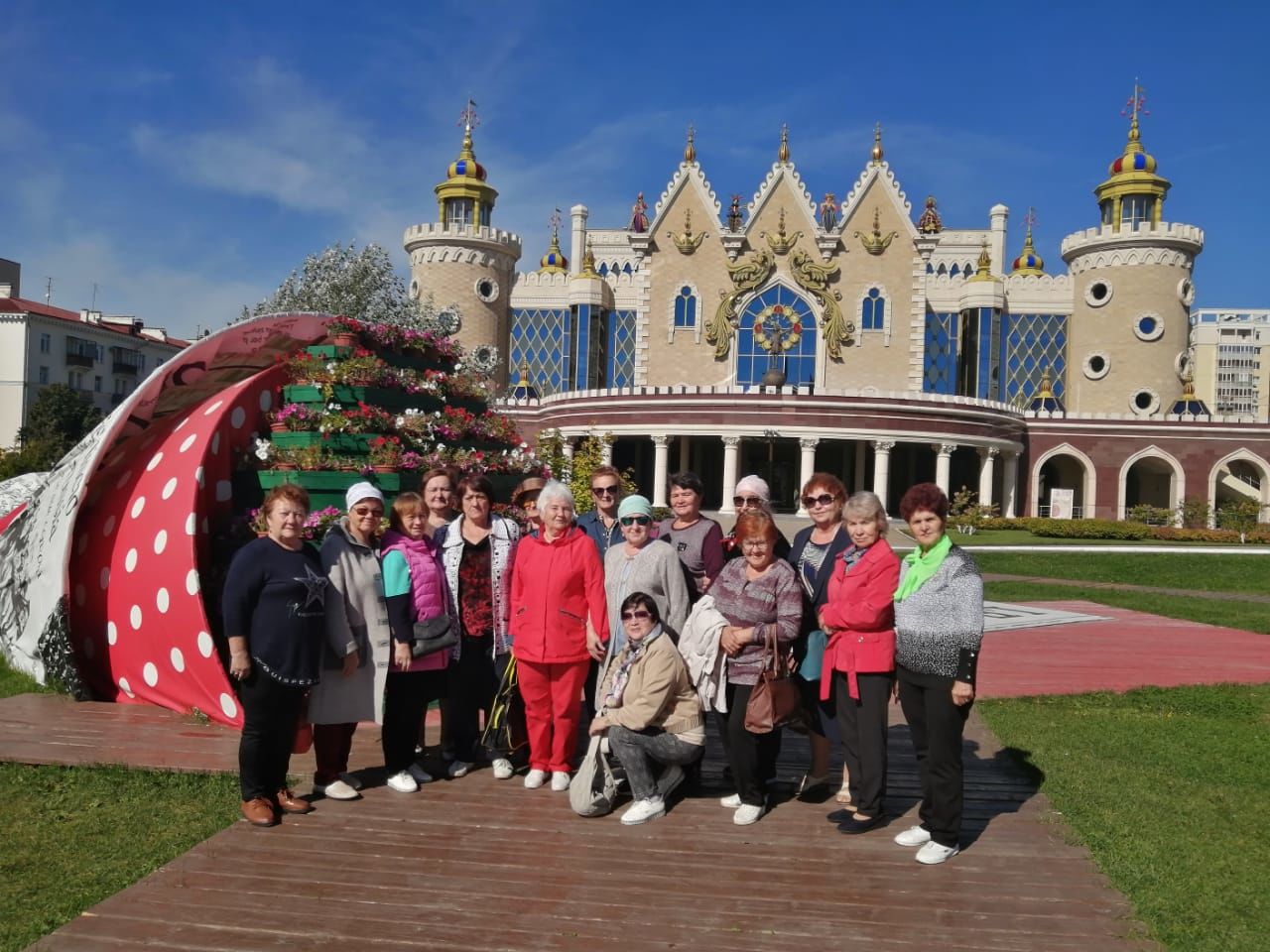 Заинские пенсионеры съездили на экскурсию в Казань