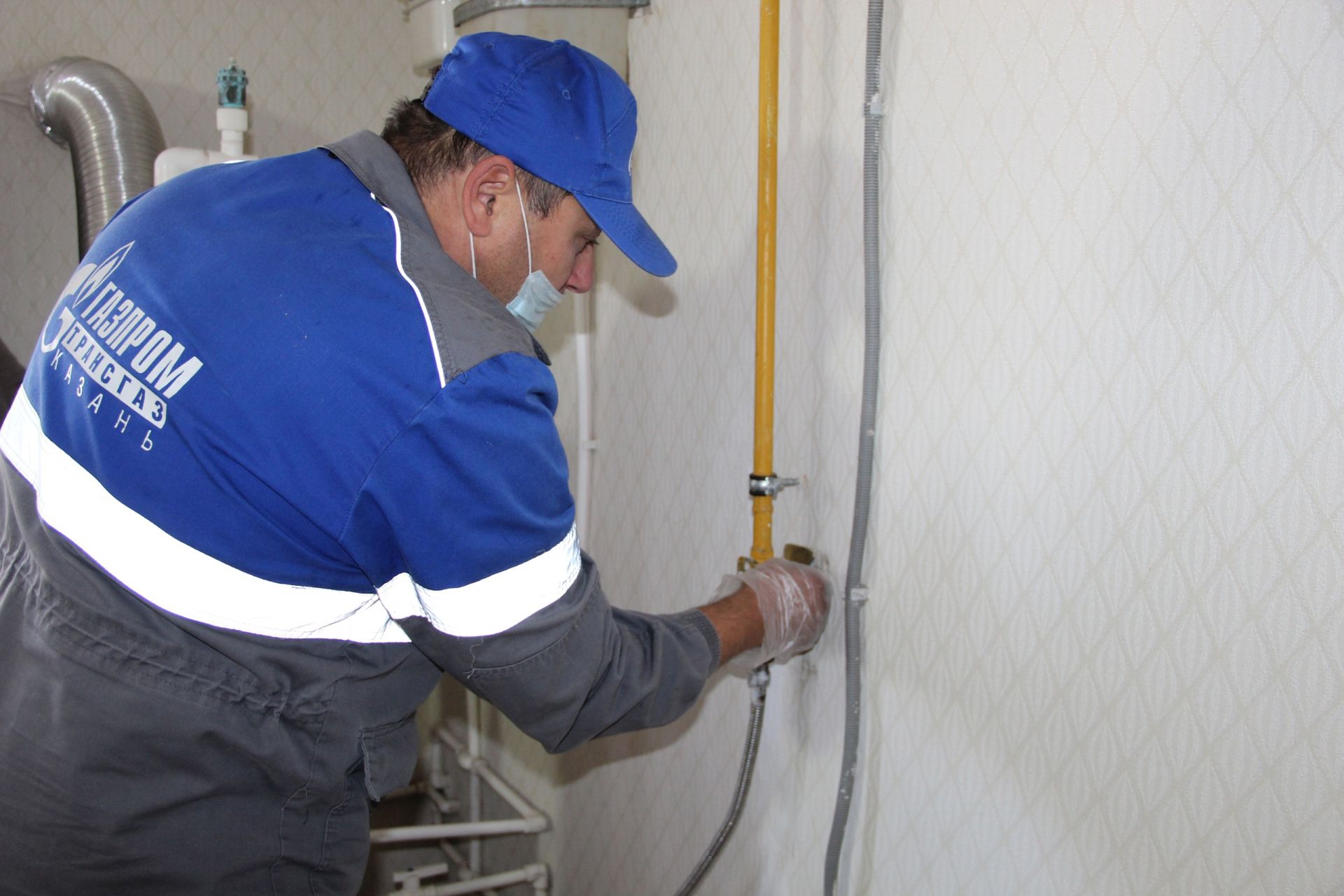 Заинские газовики проводят проверку газового оборудования