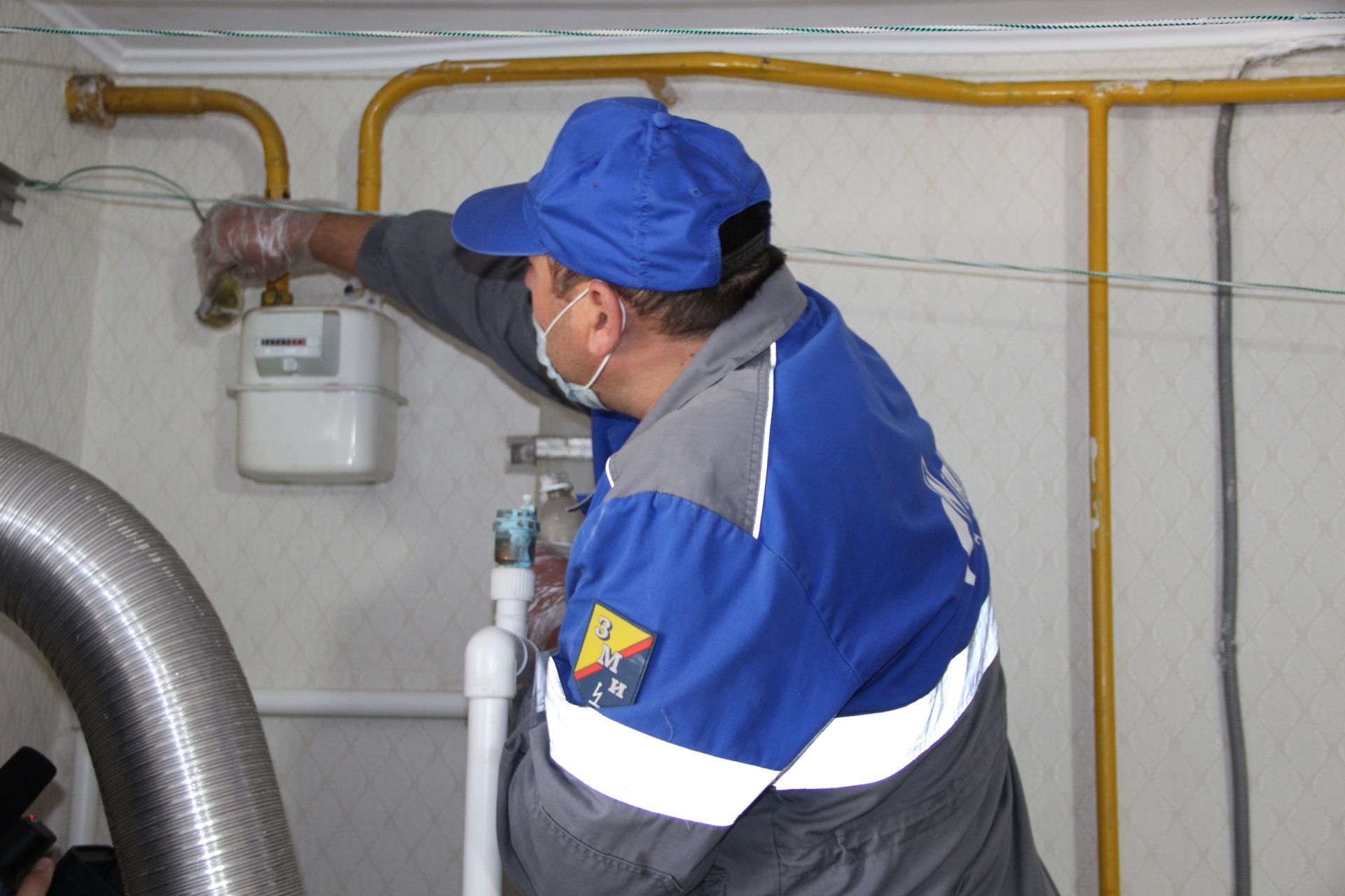 Заинские газовики проводят проверку газового оборудования