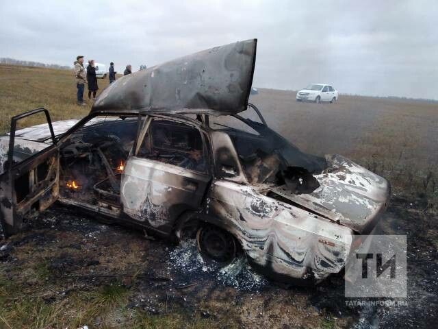 На трассе в Татарстане взорвался автомобиль