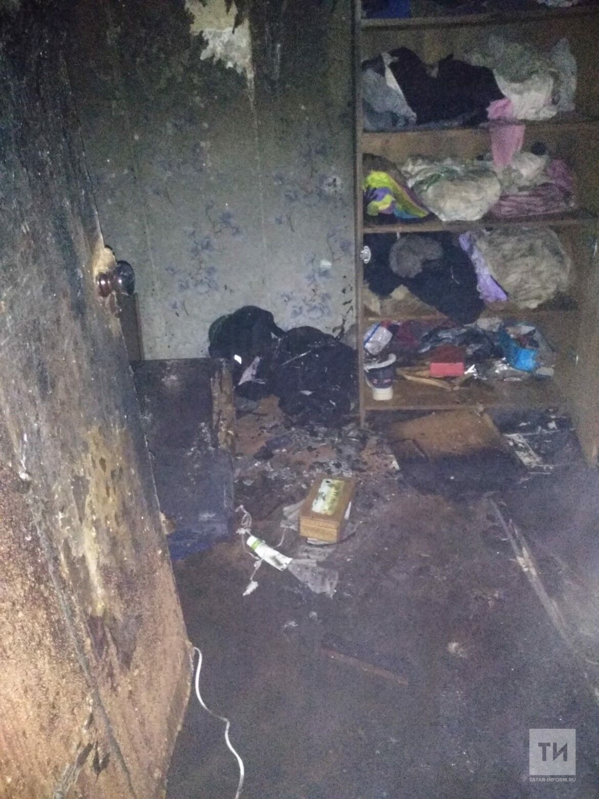 Три человека были спасены при пожаре в жилом доме в Заинске