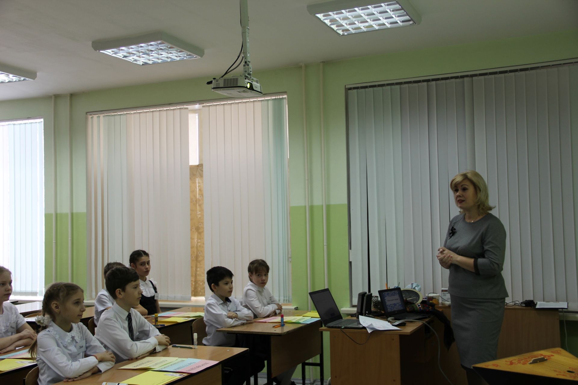 Лучшие учителя районов Татарстана собрались в заинской школе №6