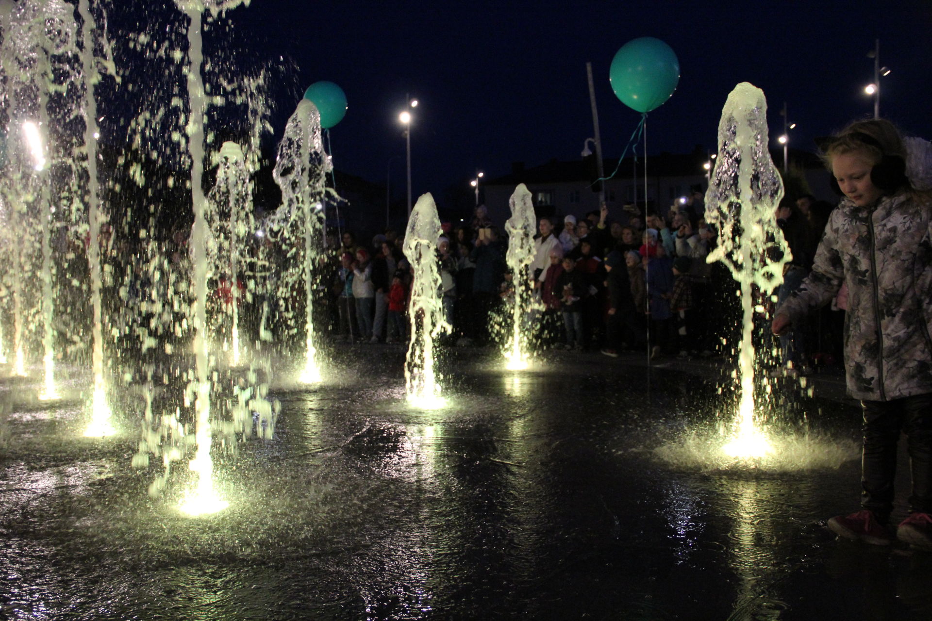 В Заинске торжественно открыли городские фонтаны