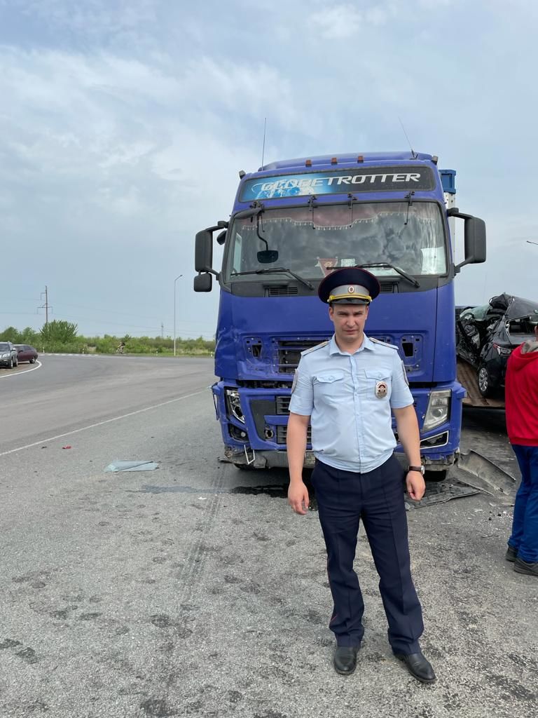 В Заинске произошла авария с участием большегруза