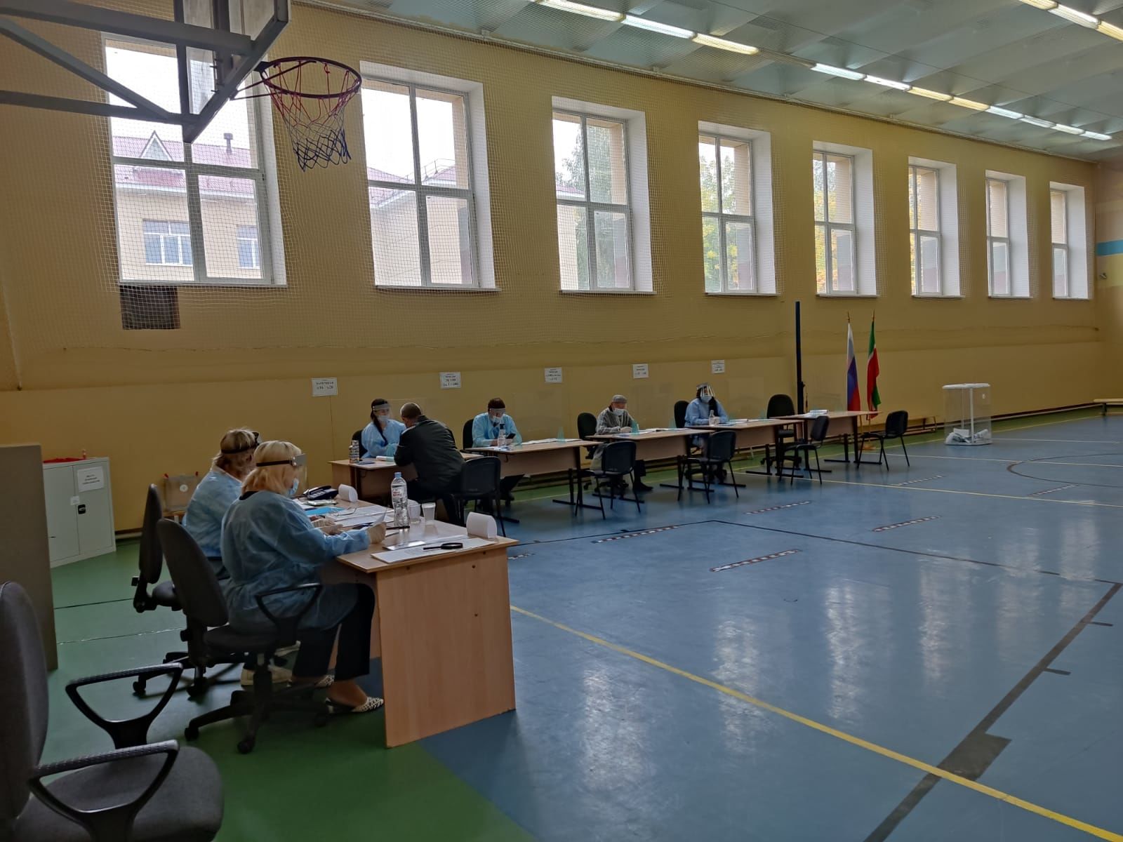 В Заинске открылись избирательные участки