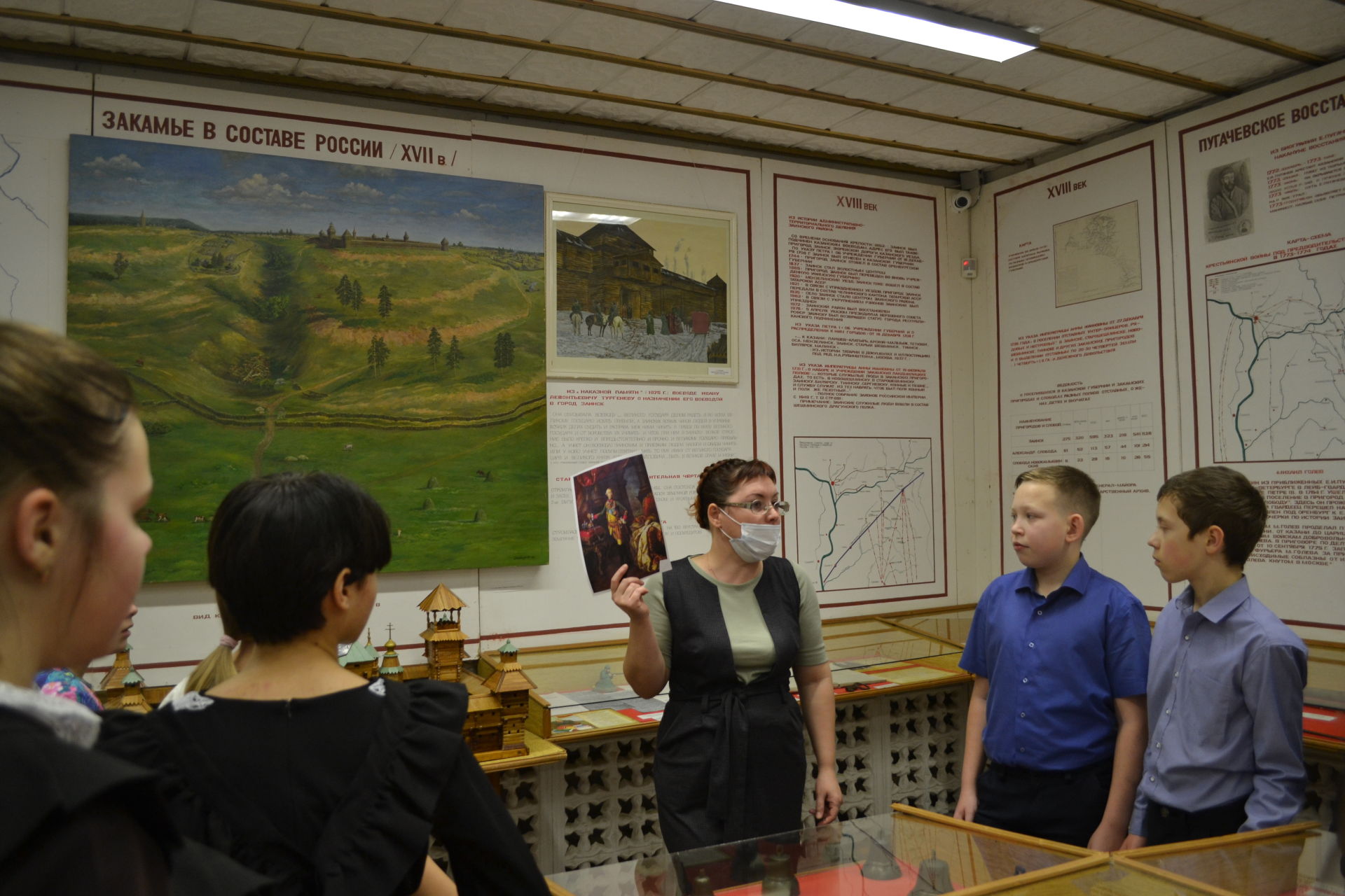 В Заинском музее для школьников организовали урок истории