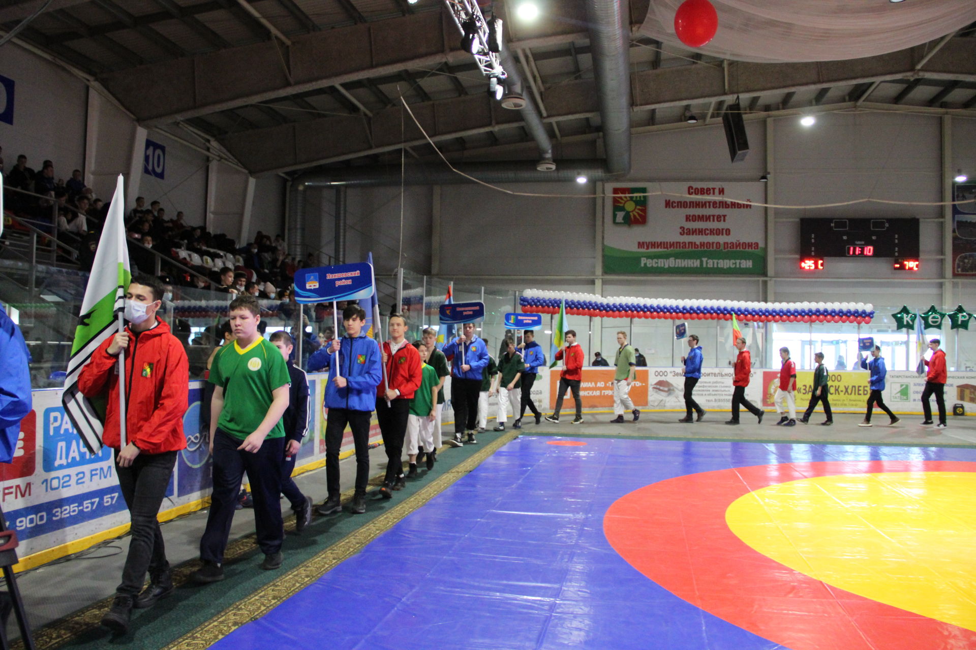 Спортсмены из разных регионов России борются за победу в Заинске