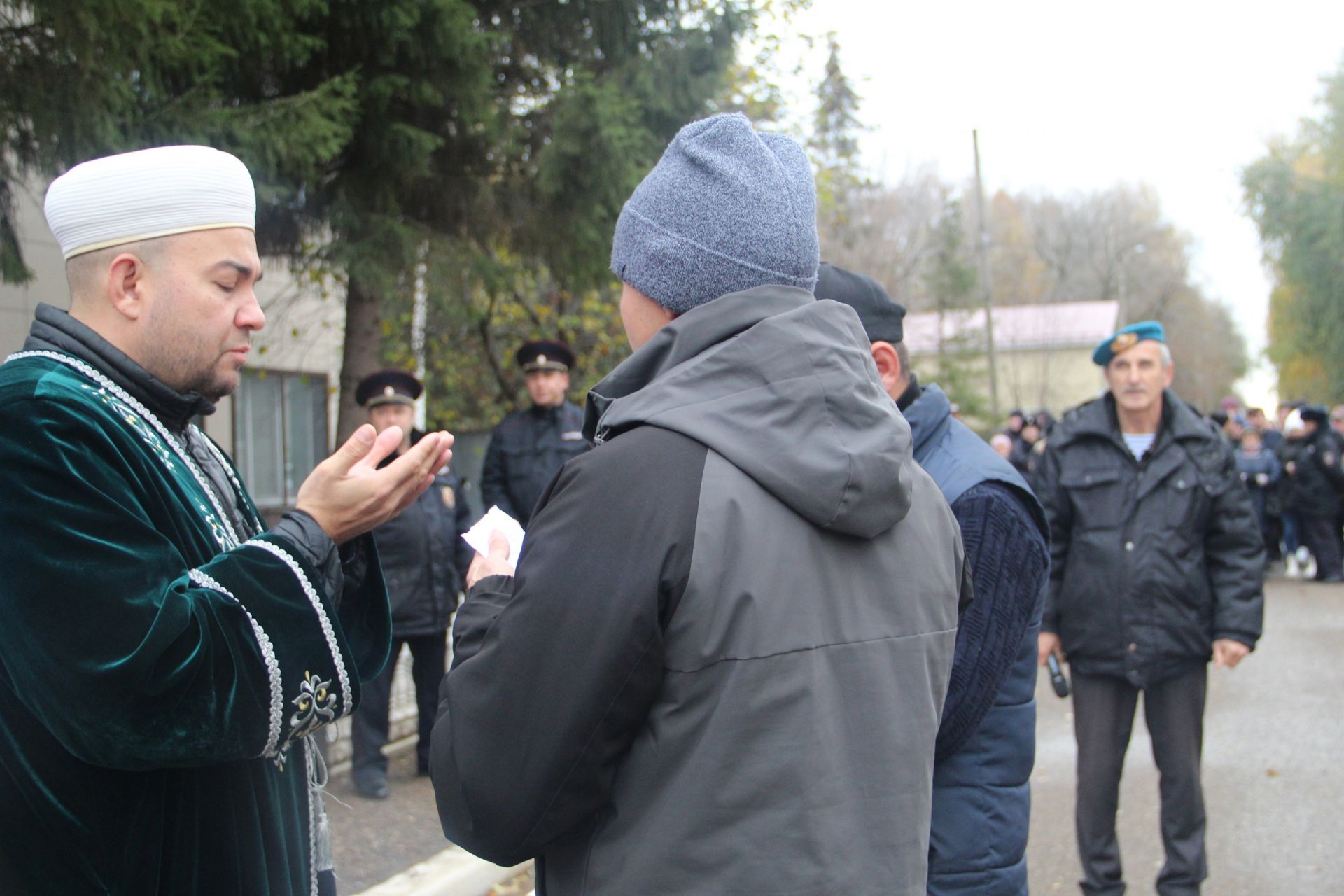 В Заинске провожают мобилизованных второй день подряд