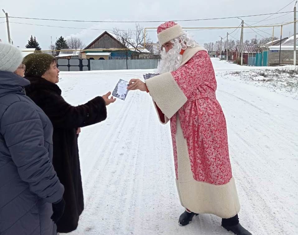 В свой день рождения к жителям Заинска пришел Дед Мороз