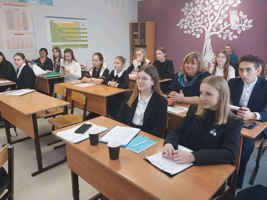 Умники и умницы татарстанских школ защитили свои научные проекты в Заинске