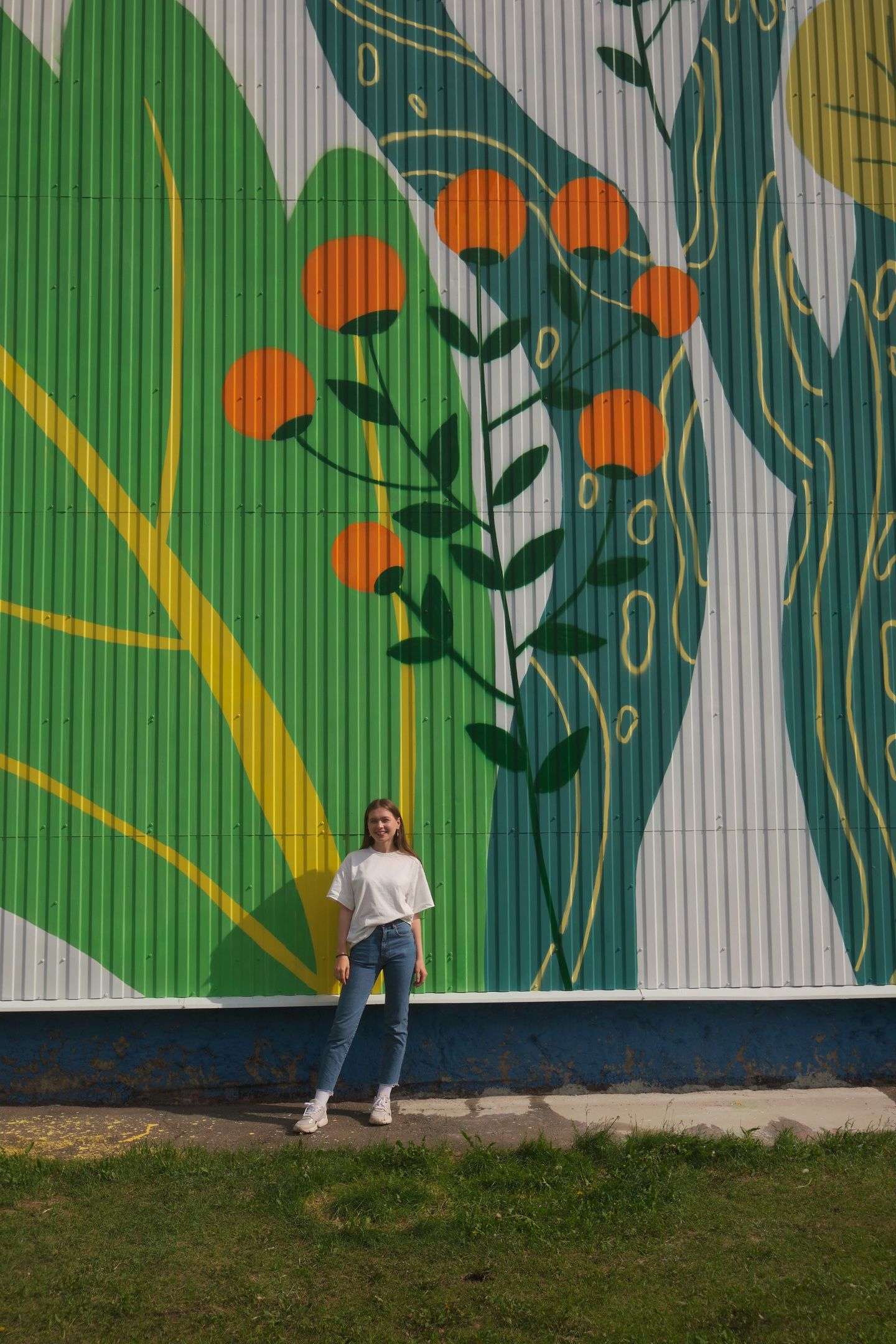 Уроженка Заинска раскрасила фасад многоквартирного дома