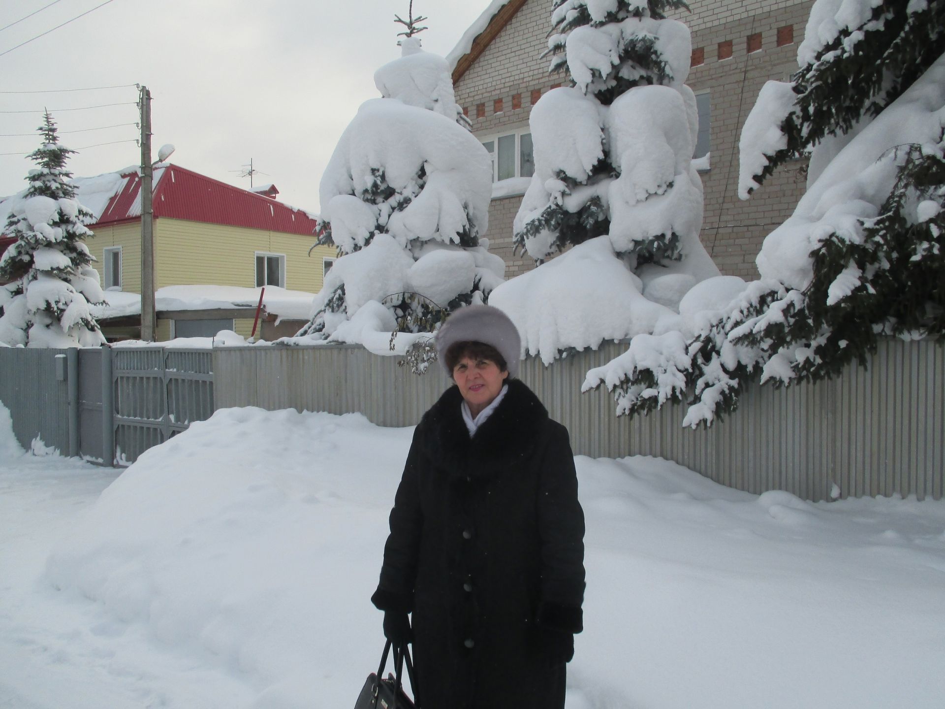 Опыт успешного председателя ТОС: Румия Забирова много лет улучшает жизнь в 35-ом квартале