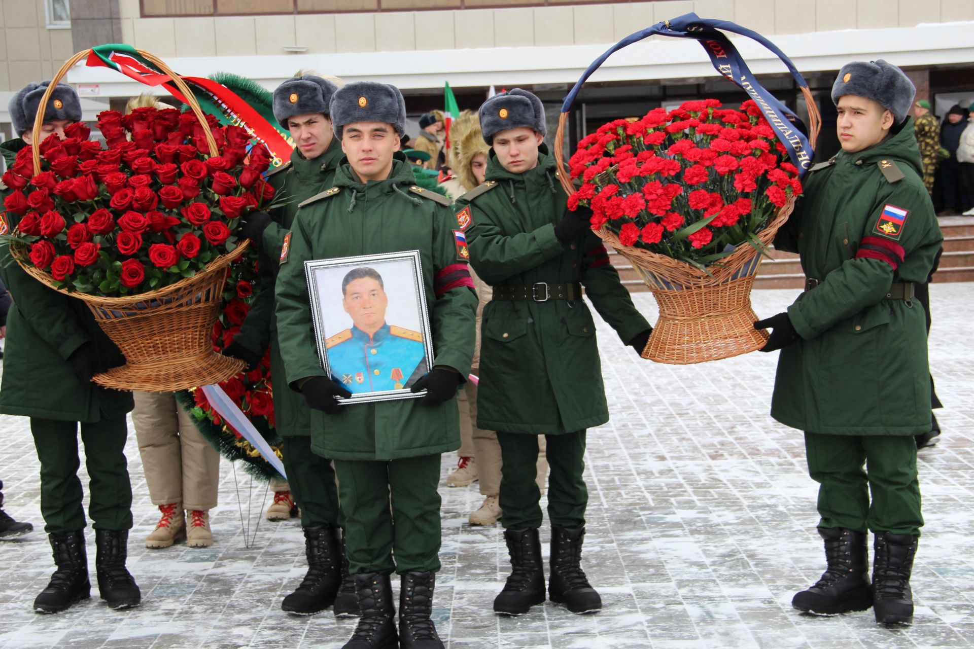 Бүген Зәйдә махсус хәрби операциядә һәлак булган Василий Каплин белән хушлаштылар