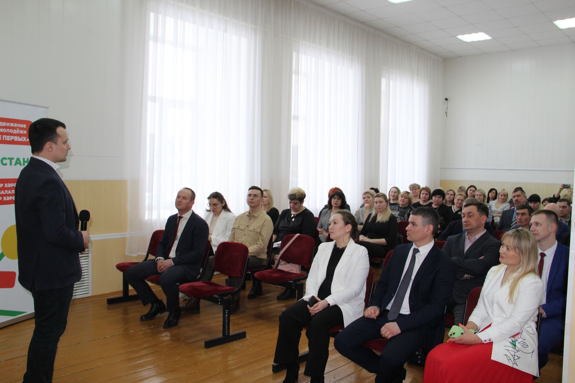Татарстан Республикасы  Рәисе ярдәмчесе Зәйгә эшлекле сәфәр белән килде