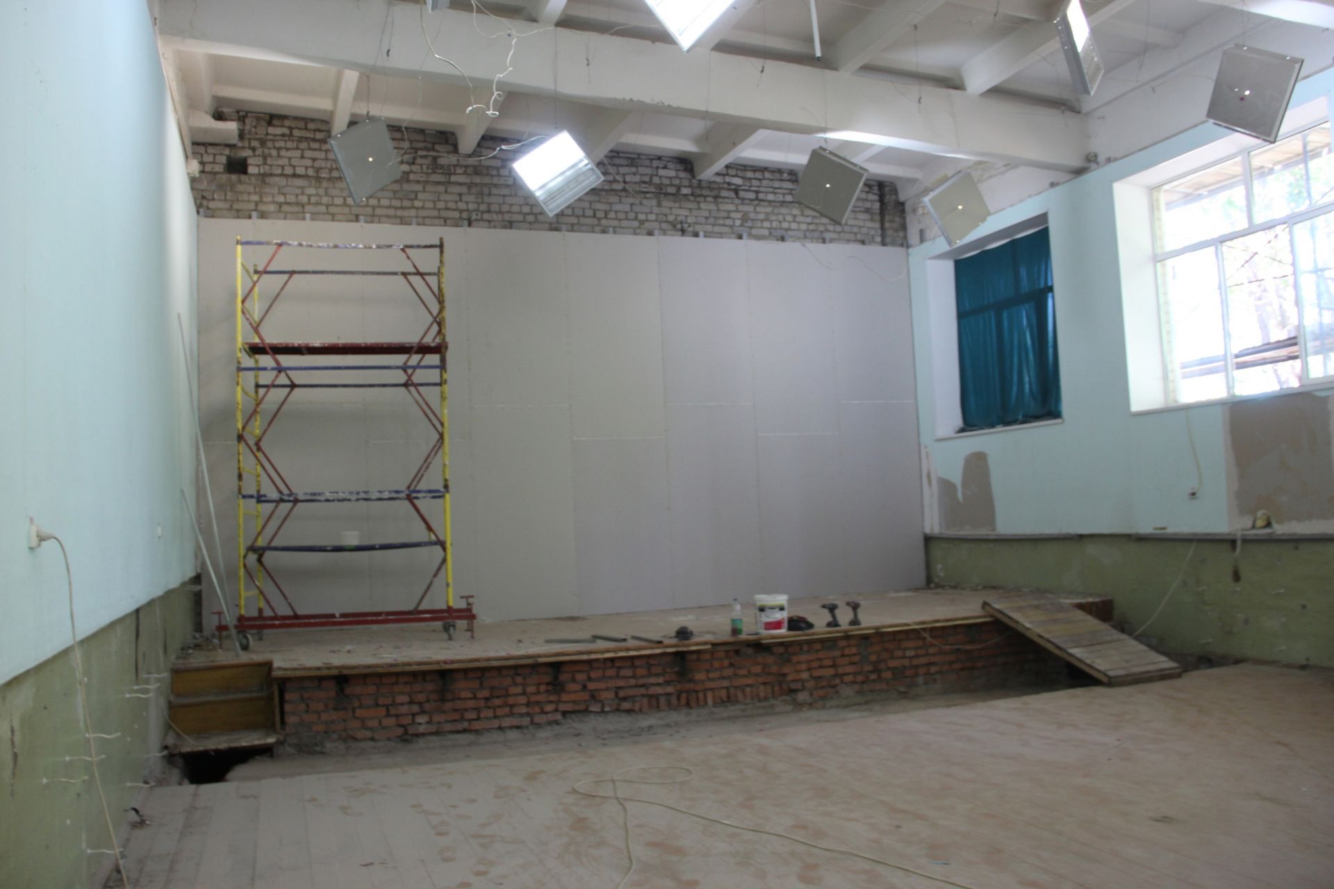 Занятия на татарском языке, новая форма, залы отдыха: татарская гимназия в Заинске изменит облик и содержание