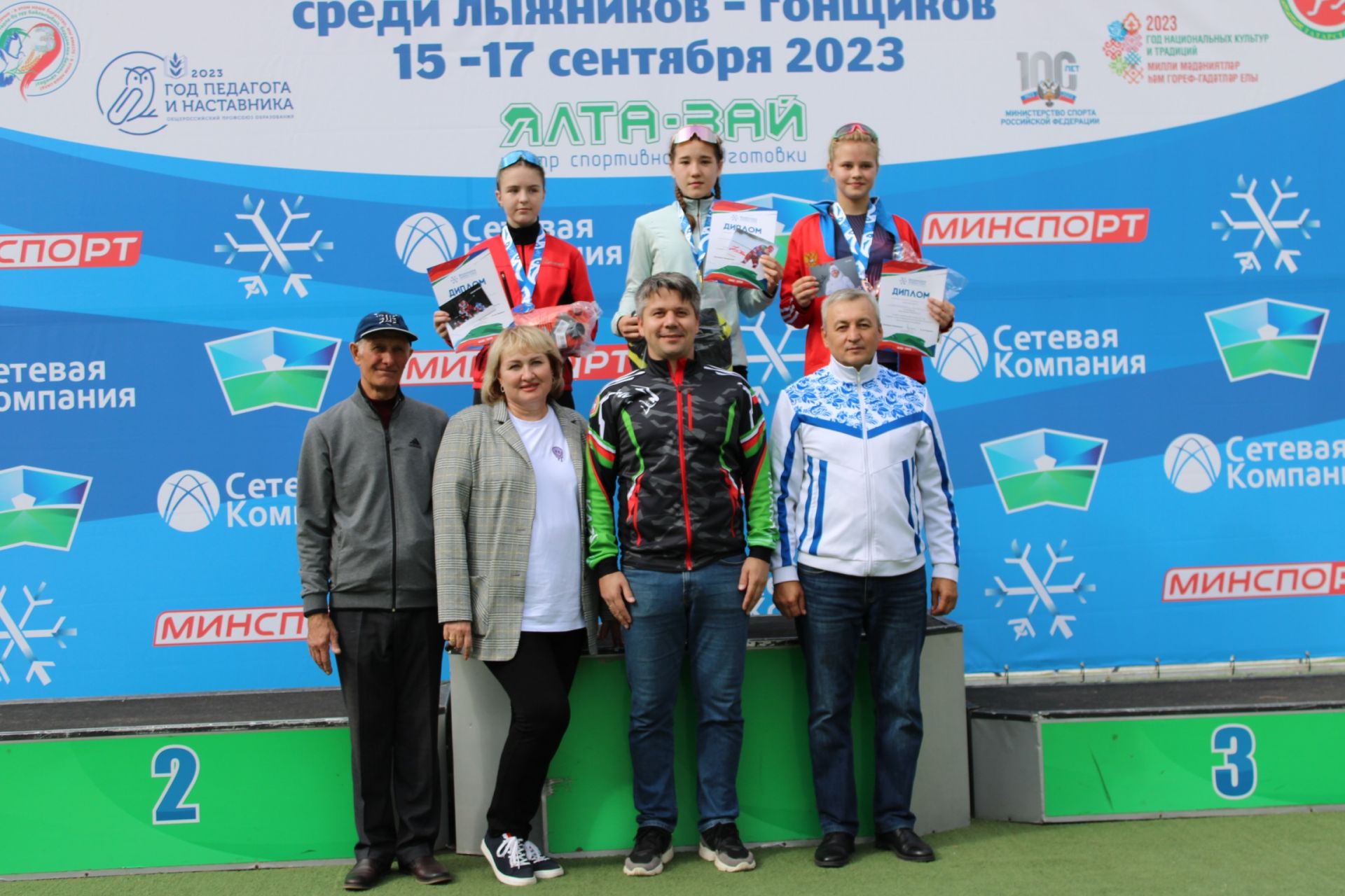 Впервые на летнее первенство Татарстана среди лыжников-гонщиков в «Ялта-Зай» приехали спортсмены из Башкортостана и Казахстана