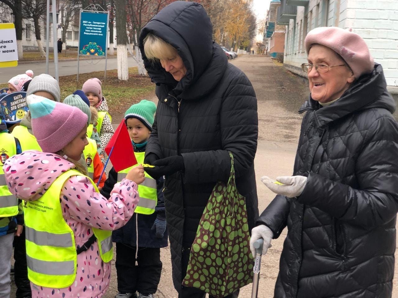 Киемдәге яктылыкны кире кайтаручы элементларның файдасын аңлаттылар