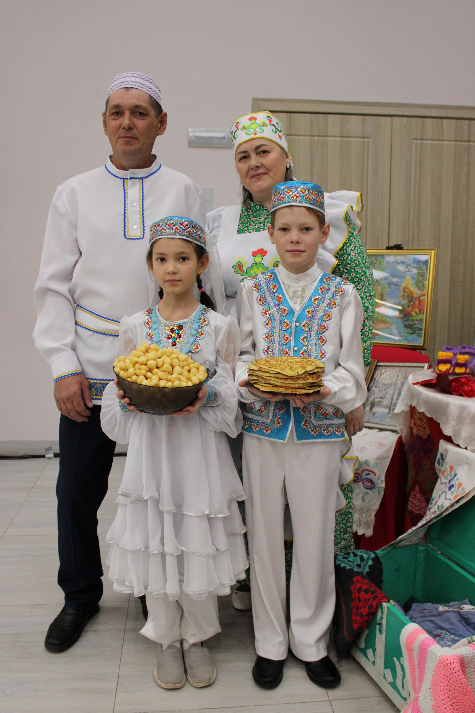 Стало известно, какая из десяти заинских семей одержала победу в муниципальном этапе фестиваля «Эхо веков в истории семьи»