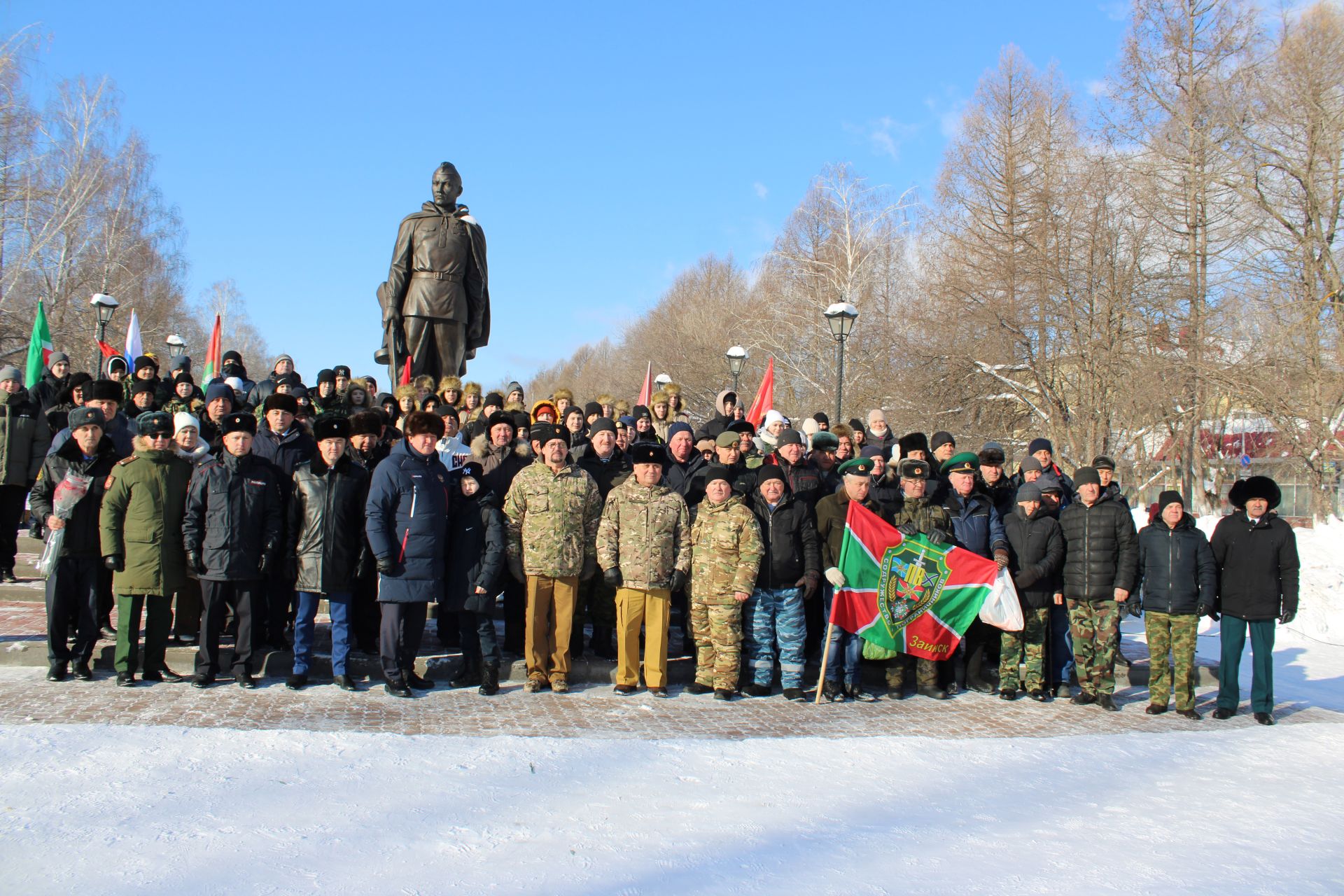 «Кайнар нокталар» да хәрби хезмәт үтүчеләргә хөрмәт белдерелде