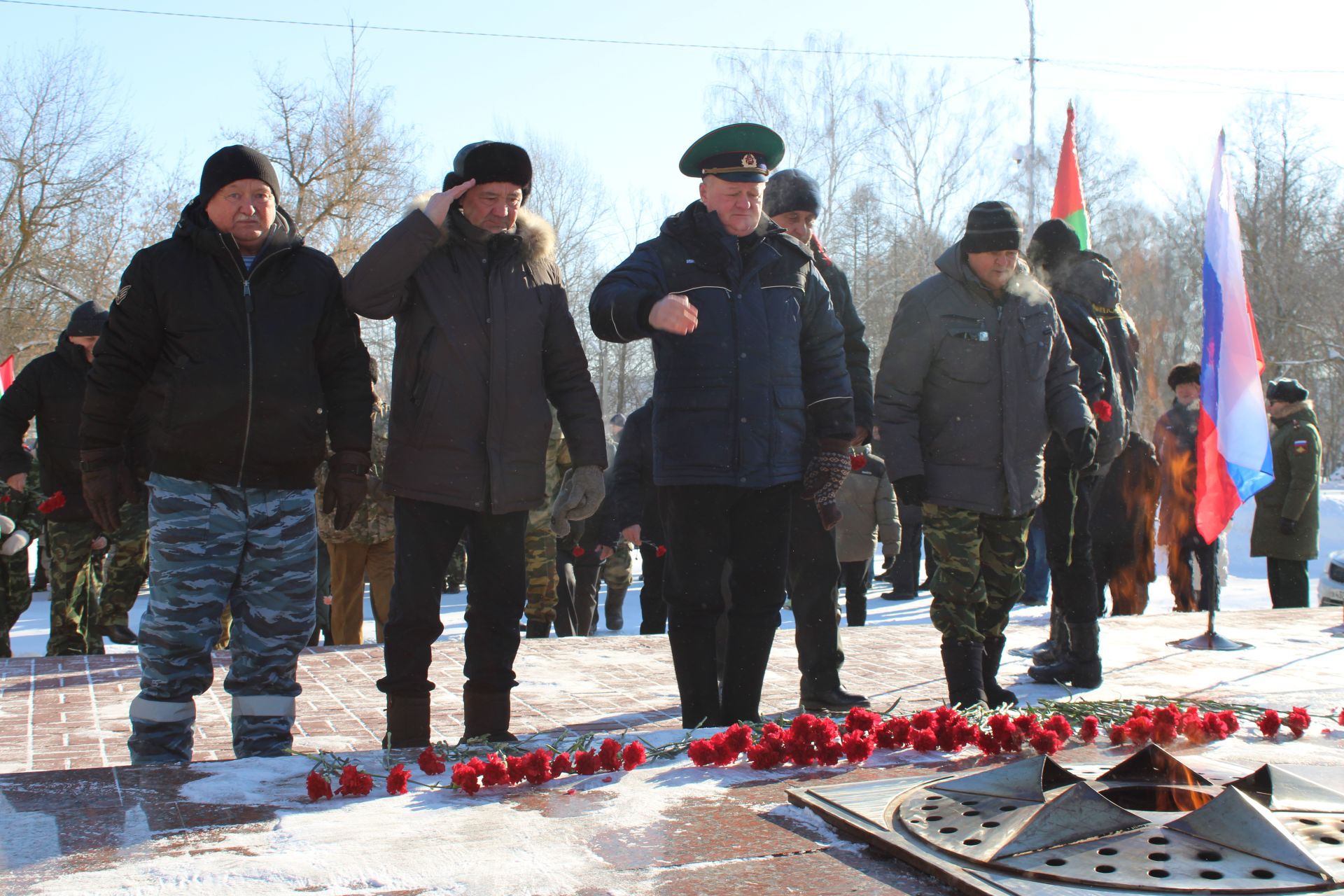 «Кайнар нокталар» да хәрби хезмәт үтүчеләргә хөрмәт белдерелде