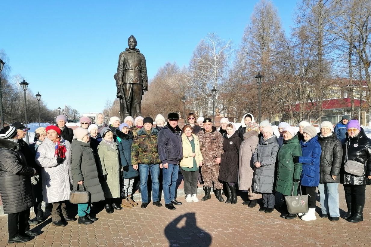 Зәйлеләр “Газель” машинасында хәрби якташларыбызга өченче мәртәбә гуманитар ярдәм илтте