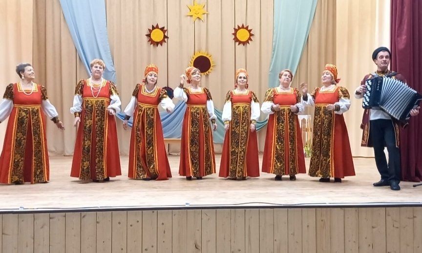 В Заинске прошел отчетный концерт ансамбля народной песни «Ивушка»