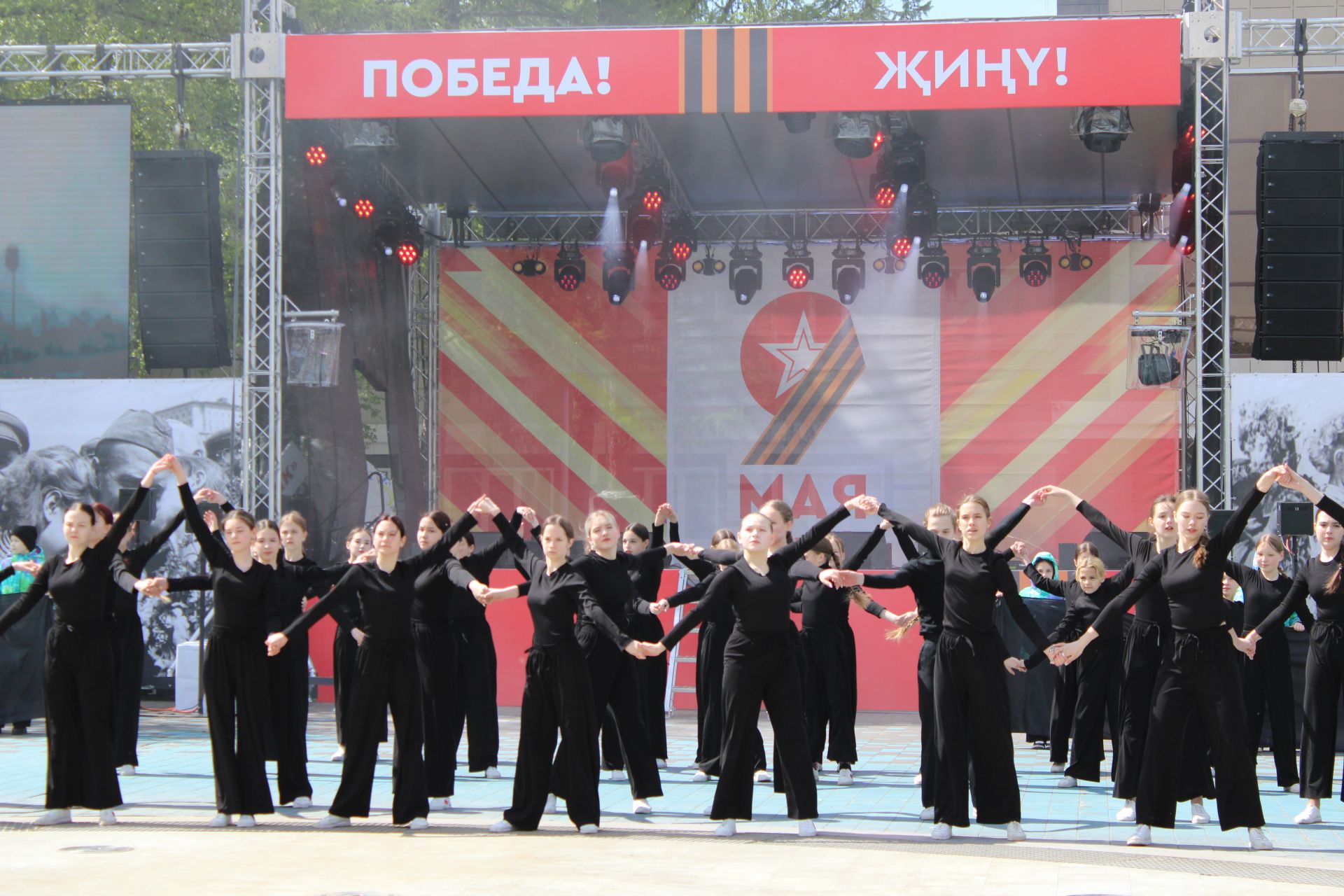 Полный фоторепортаж с празднования Дня Победы в Заинске