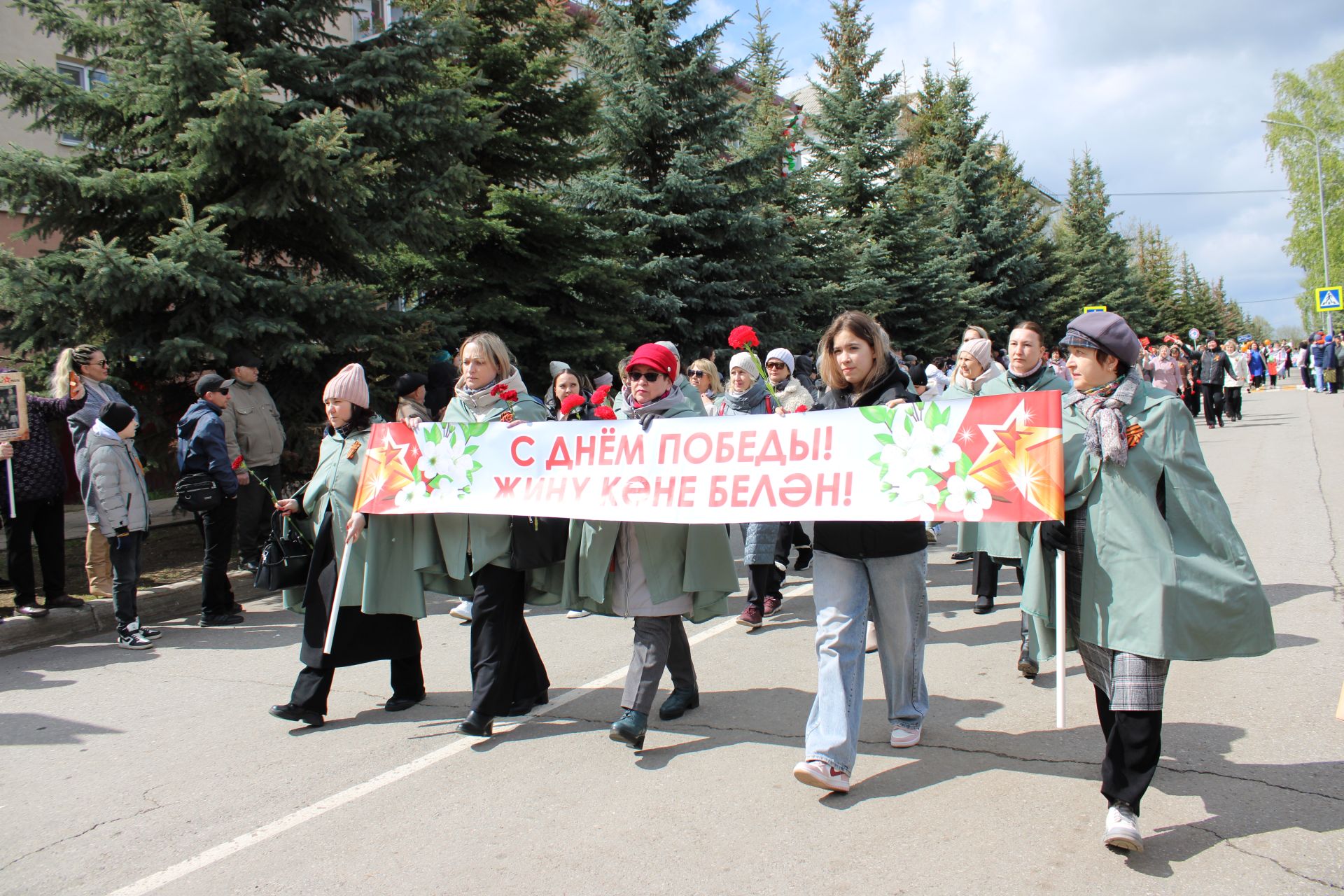 Полный фоторепортаж с празднования Дня Победы в Заинске