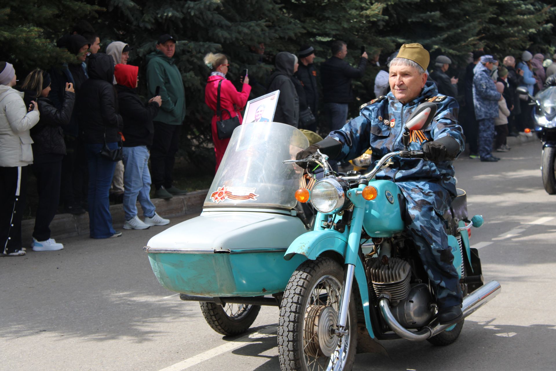 Полный фоторепортаж с празднования Дня Победы в Заинске