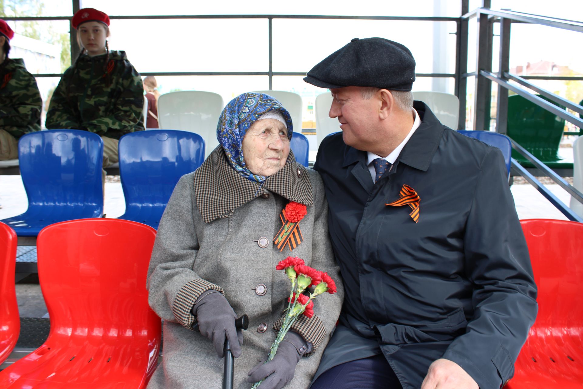 Полный фоторепортаж с празднования Дня Победы в Заинске