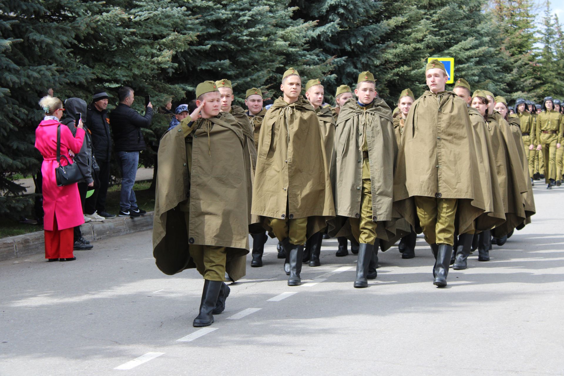 Полный фоторепортаж с празднования Дня Победы в Заинске