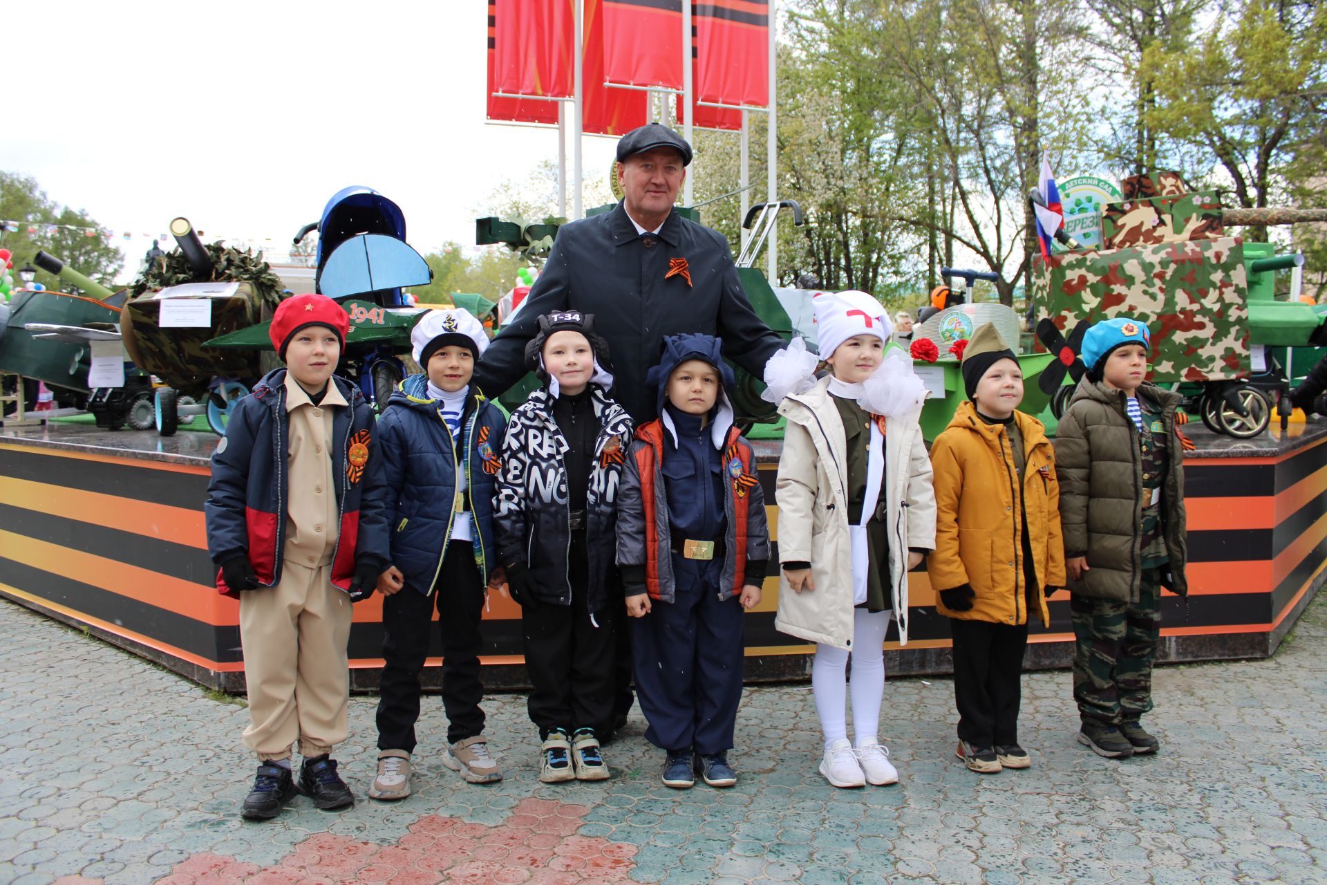 Полный фоторепортаж с празднования Дня Победы в Заинске