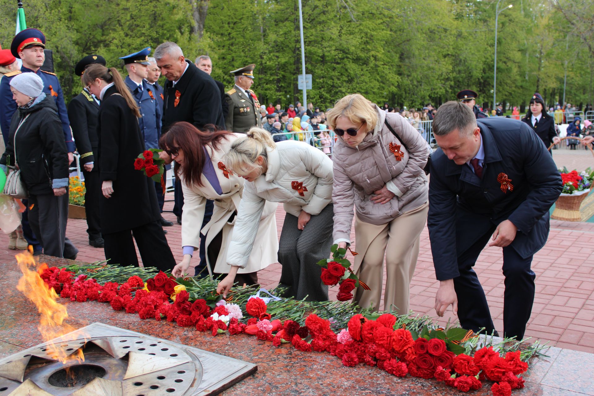 Полный фоторепортаж с празднования Дня Победы в Заинске