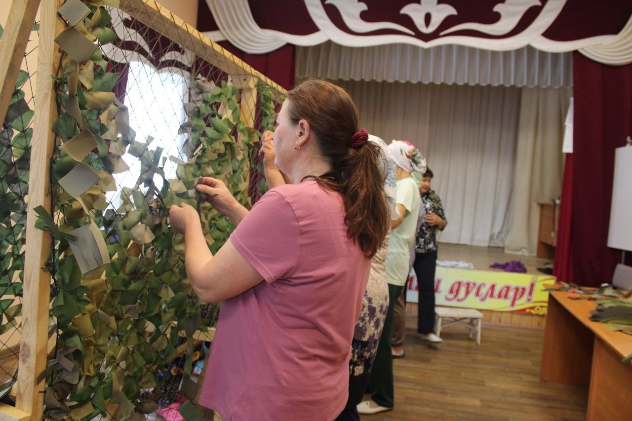 Маскировка челтәрләре үрүче Түбән Лоҗы апалары: «Безнең өчен аларның һәркайсы кадерле»