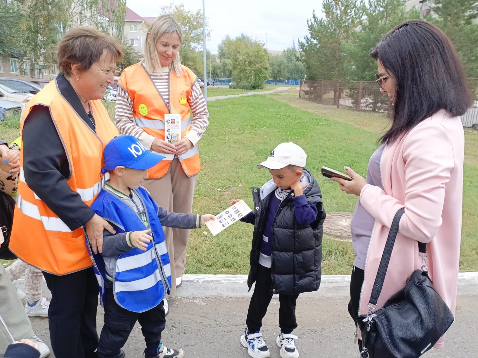 “Баланы кулыннан җитәклә!” профилактик акциясе бара